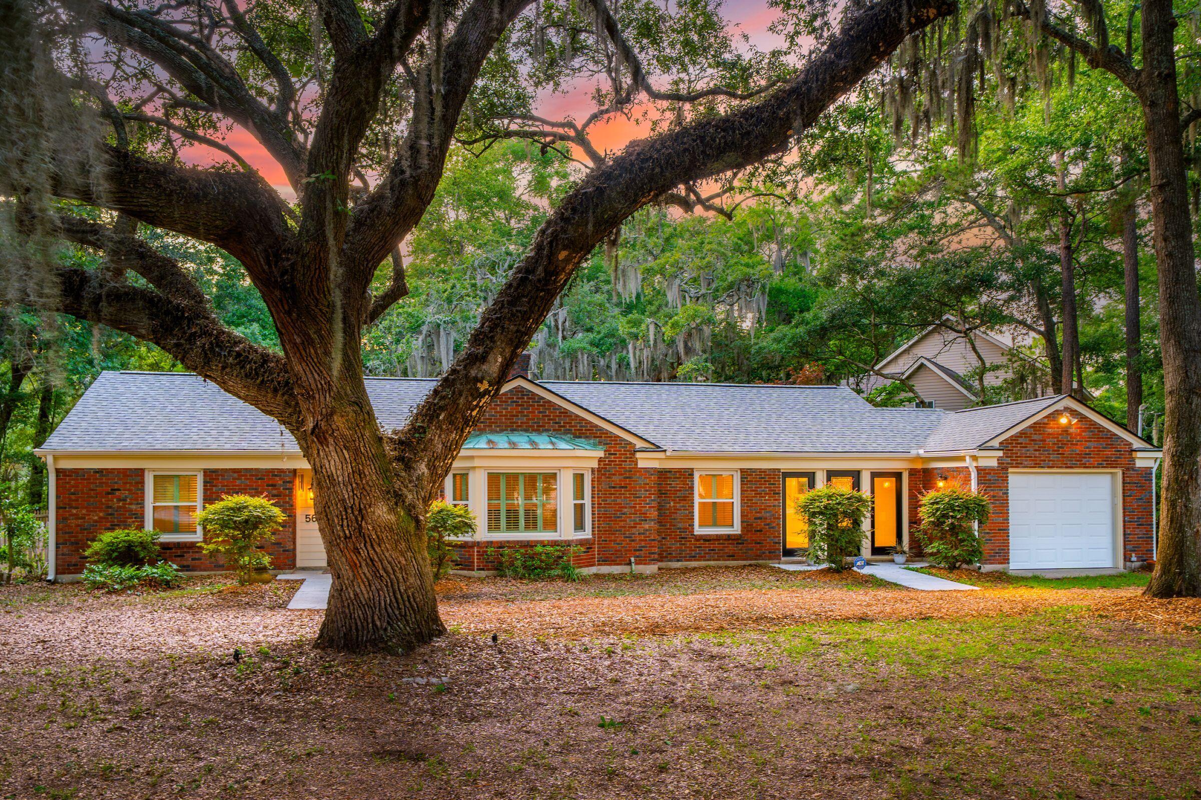 562 Fort Johnson Road