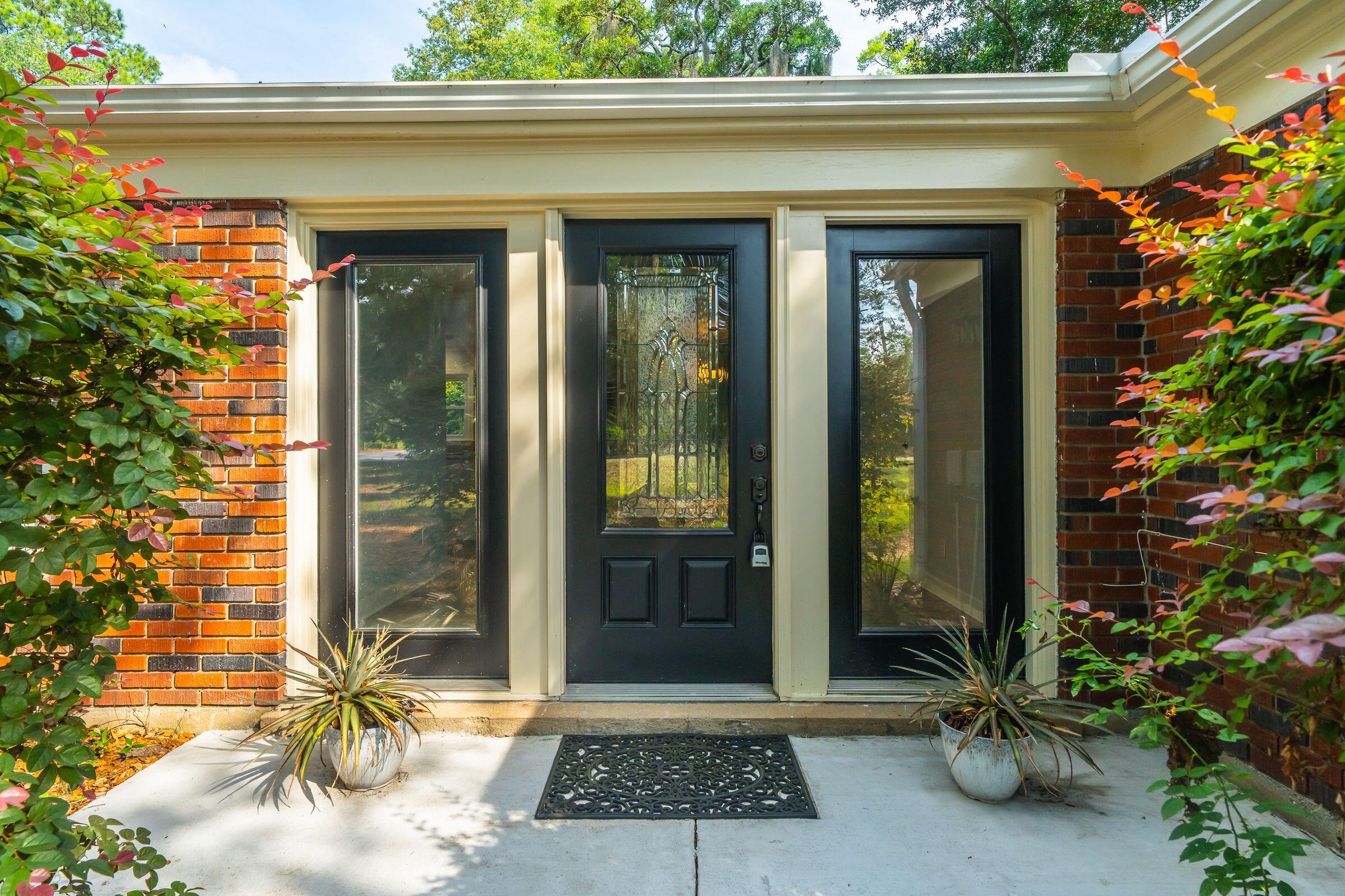 562 Fort Johnson Road