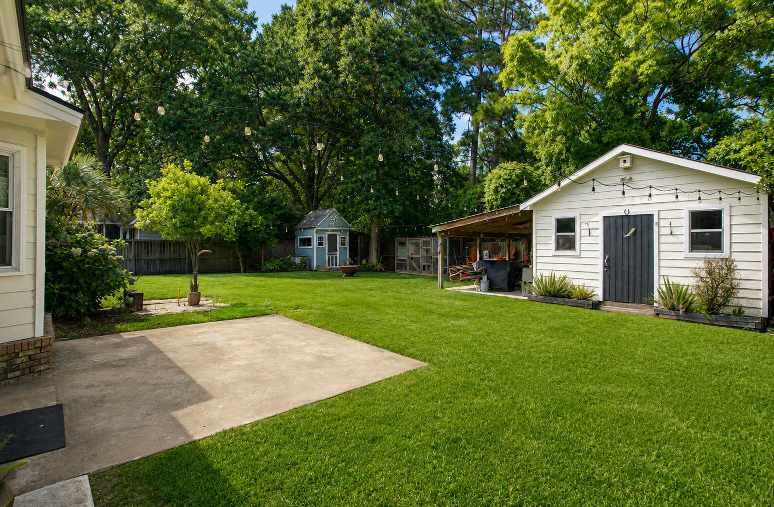 920 Ravenswood Drive