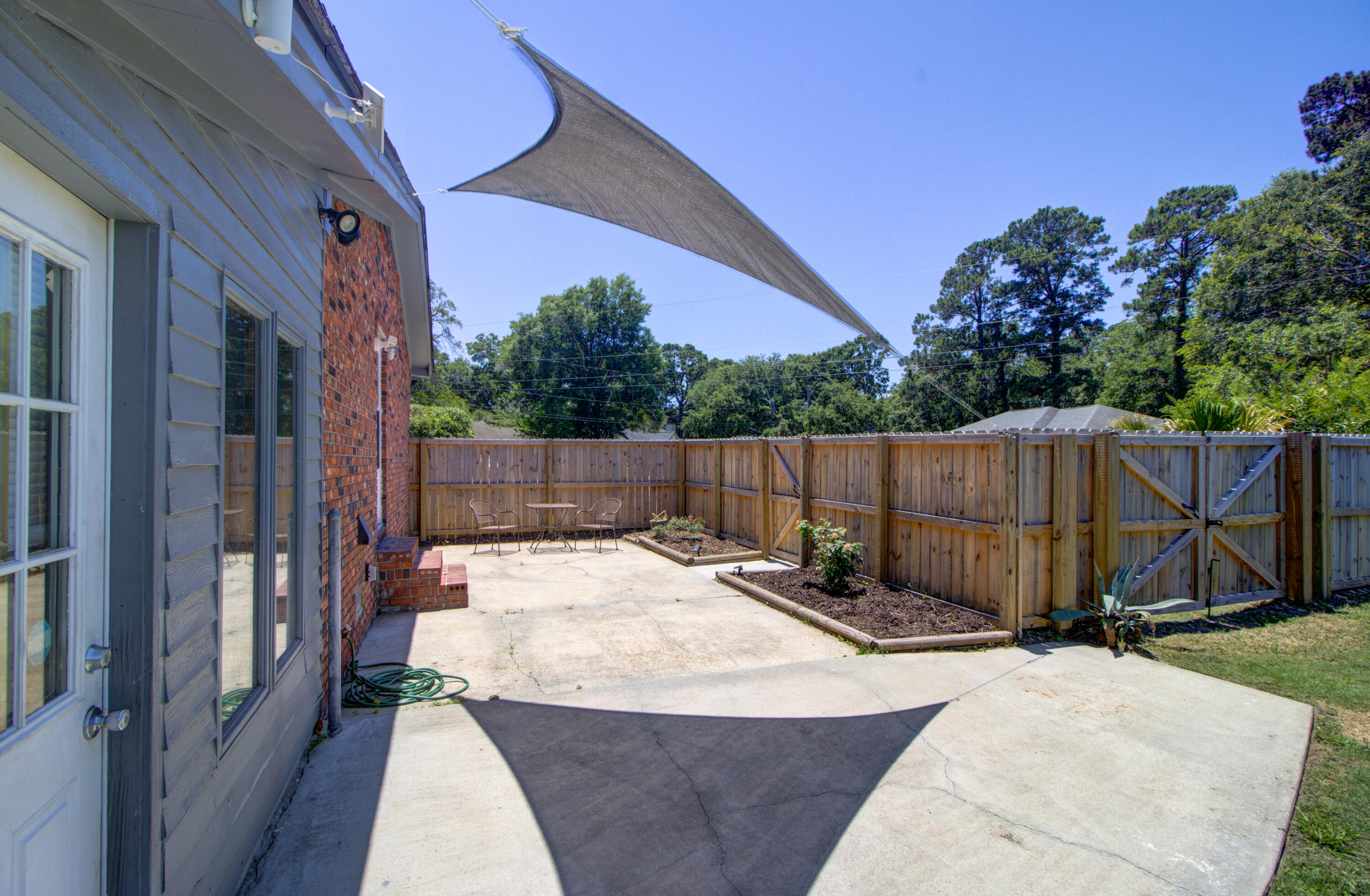1144 Wyndham Road