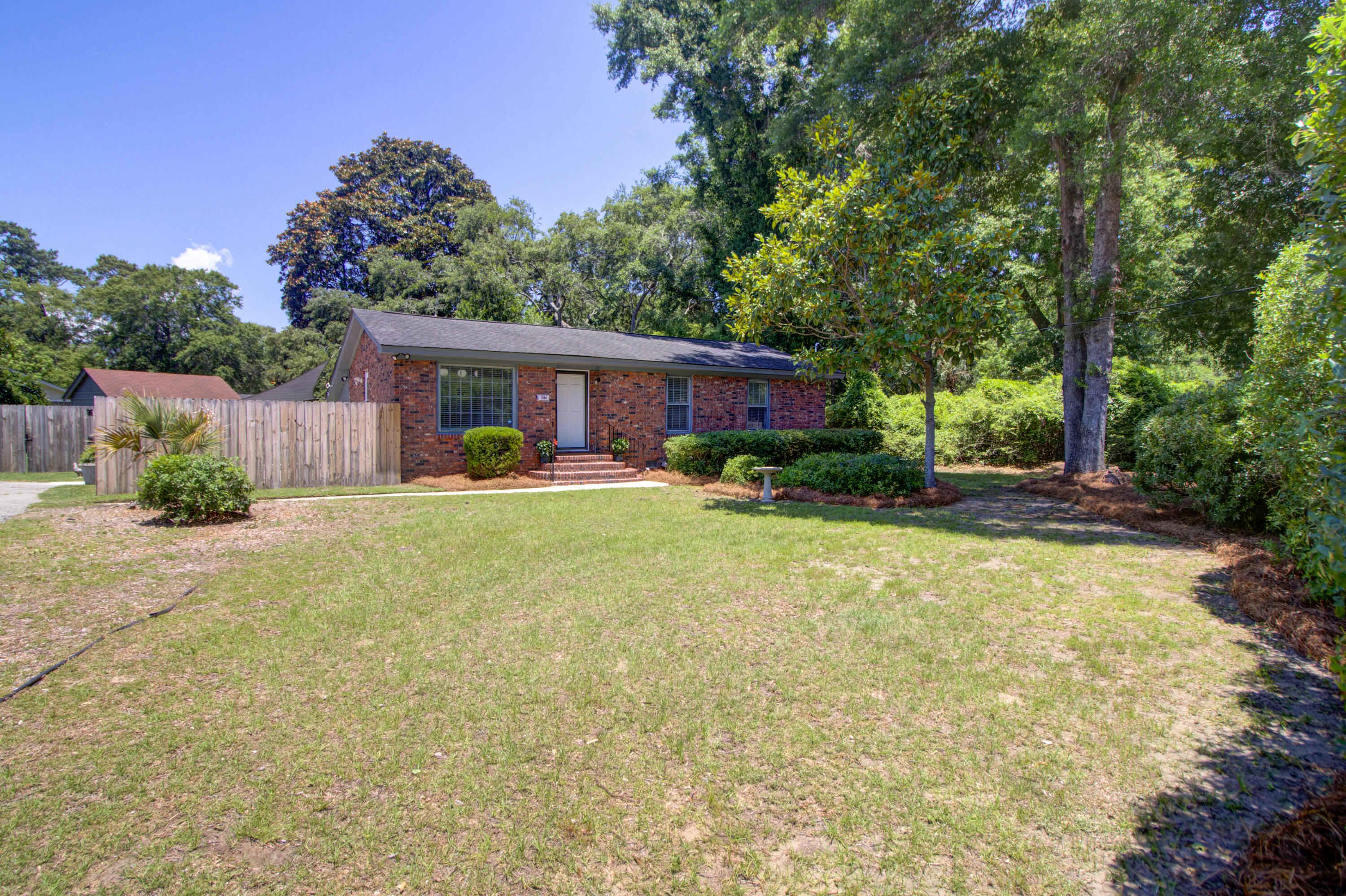 1144 Wyndham Road