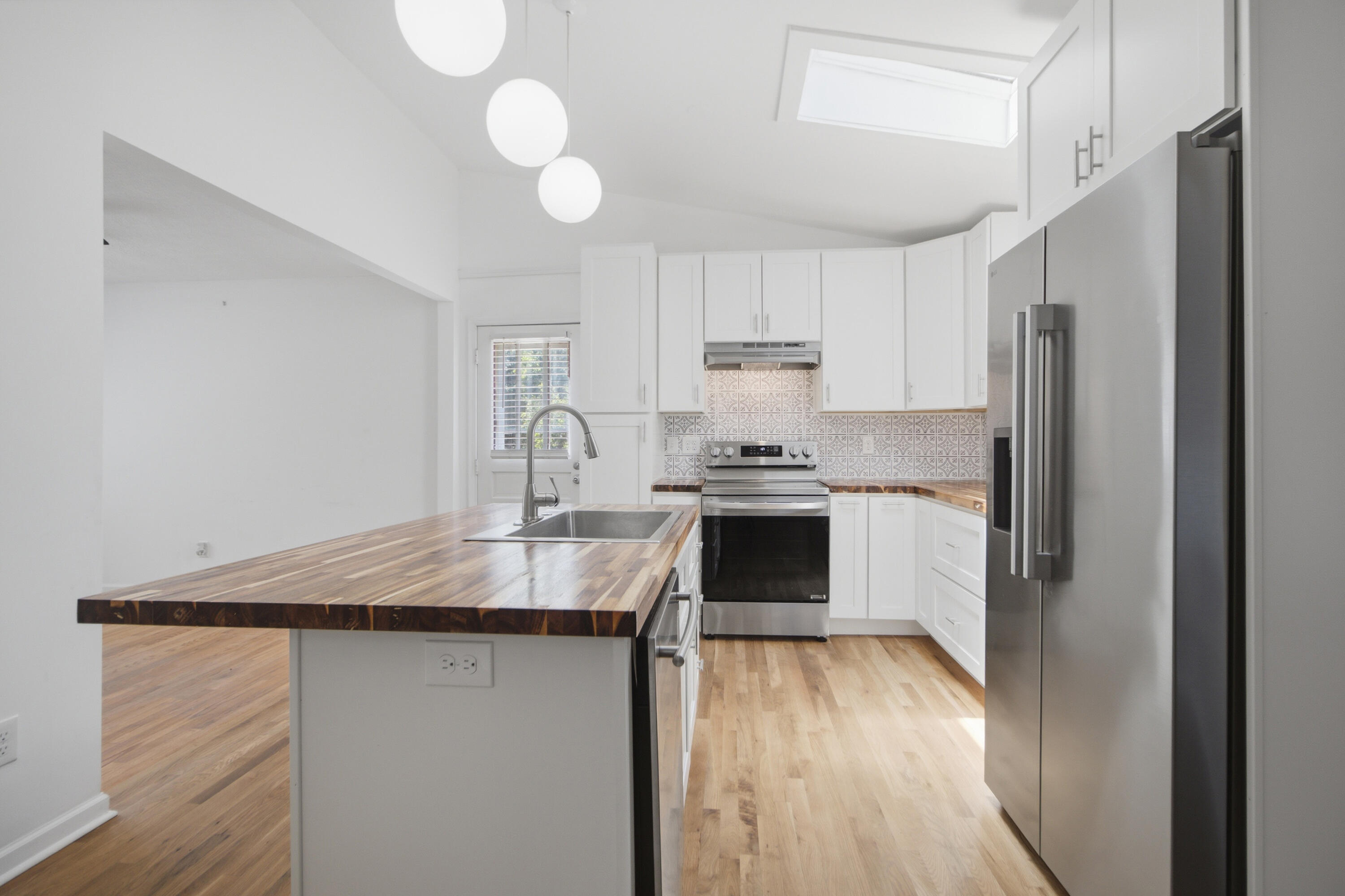 1144 Wyndham Road