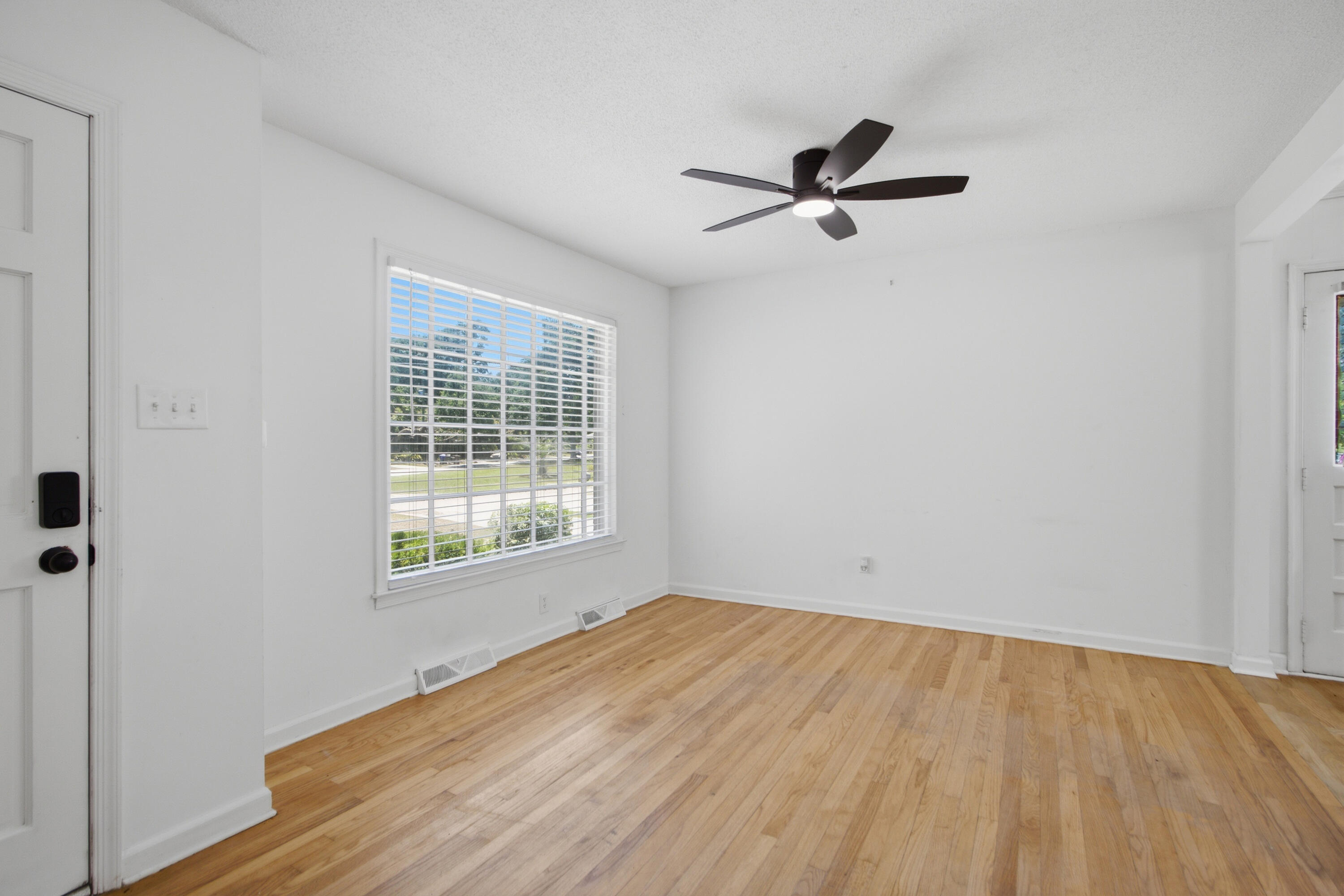 1144 Wyndham Road
