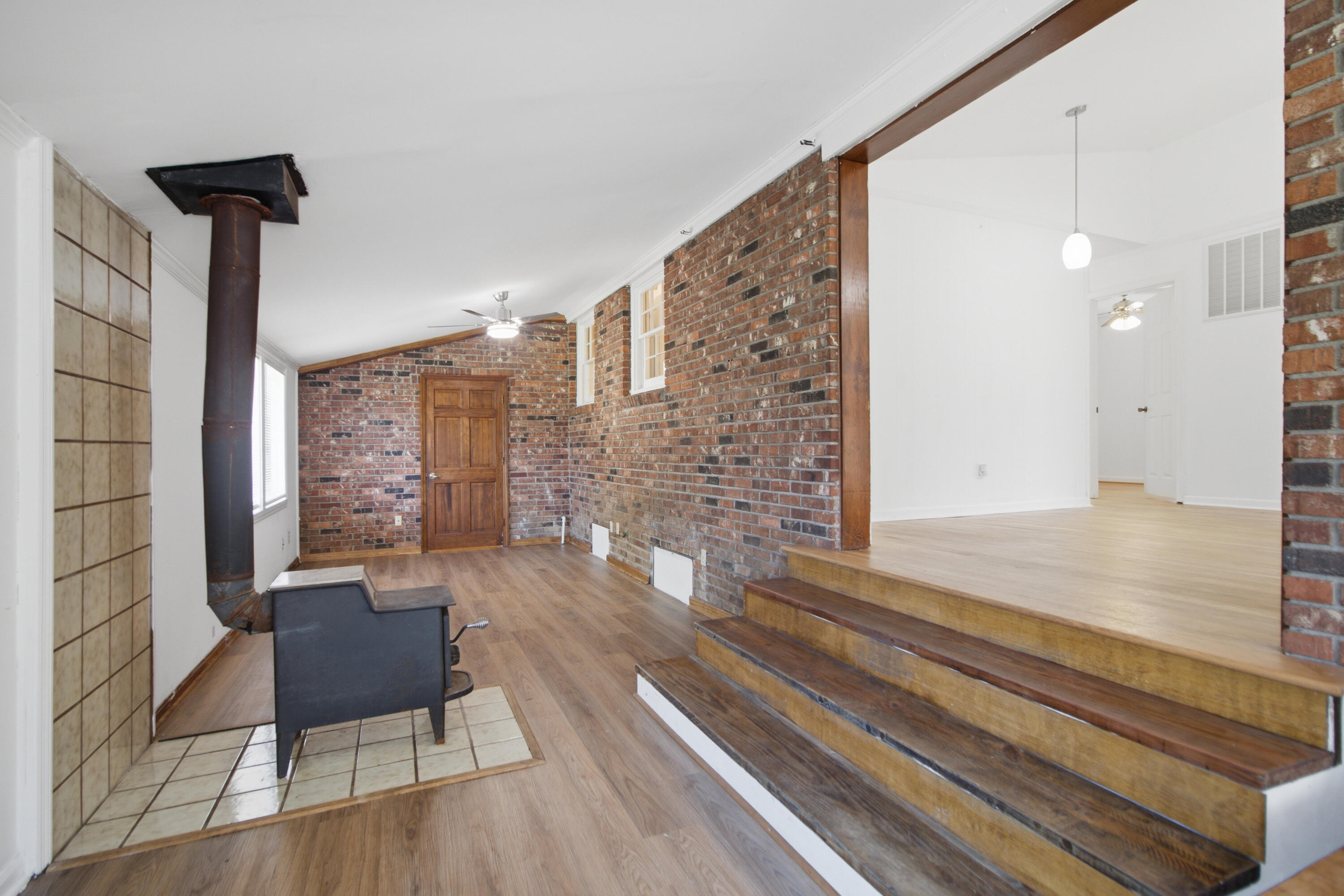 1144 Wyndham Road
