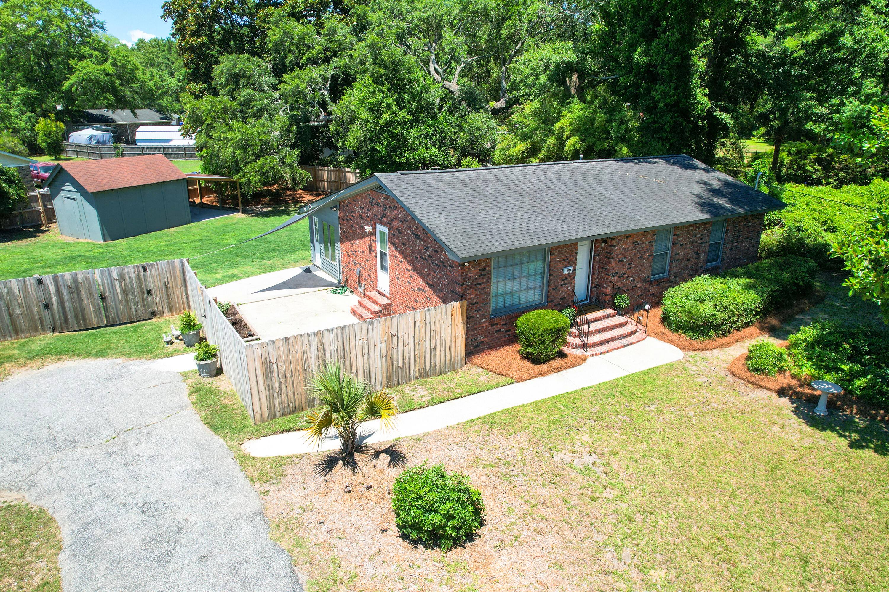 1144 Wyndham Road