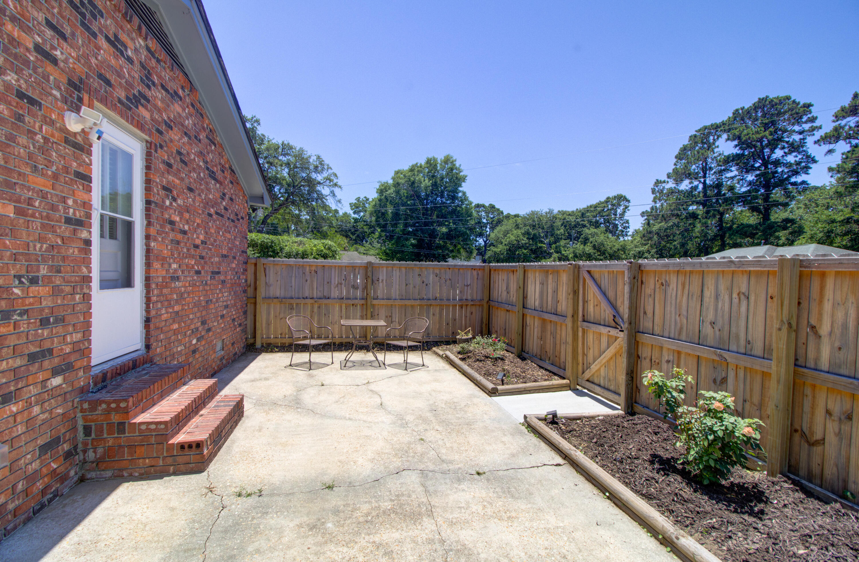 1144 Wyndham Road