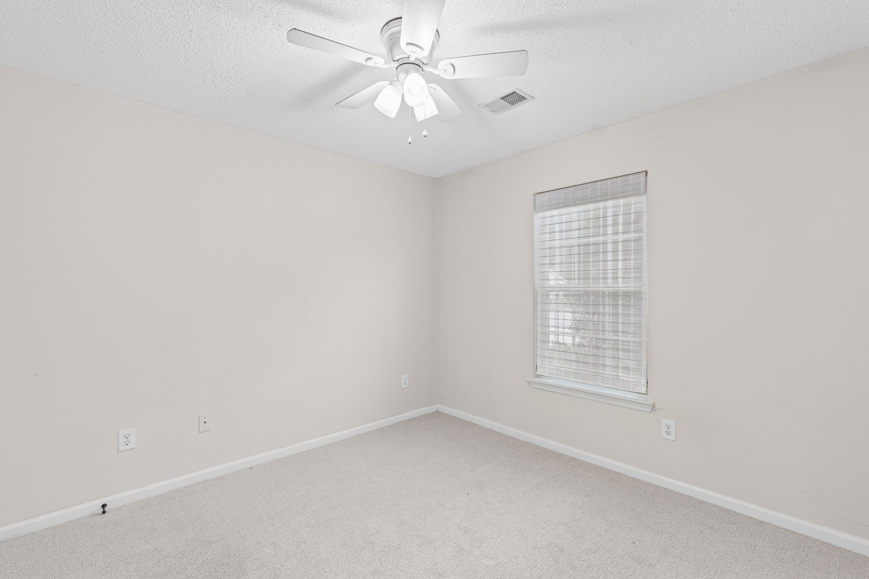 1645 Dexter Lane