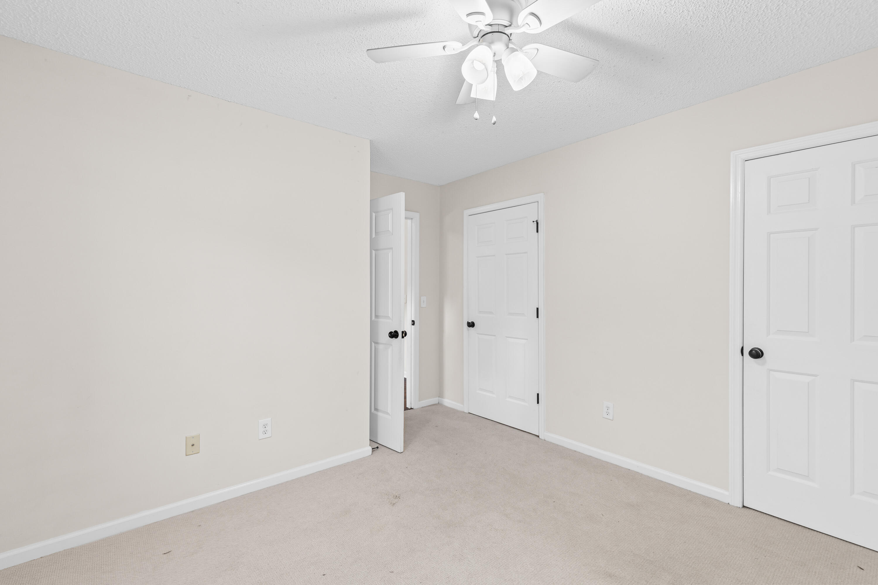1645 Dexter Lane