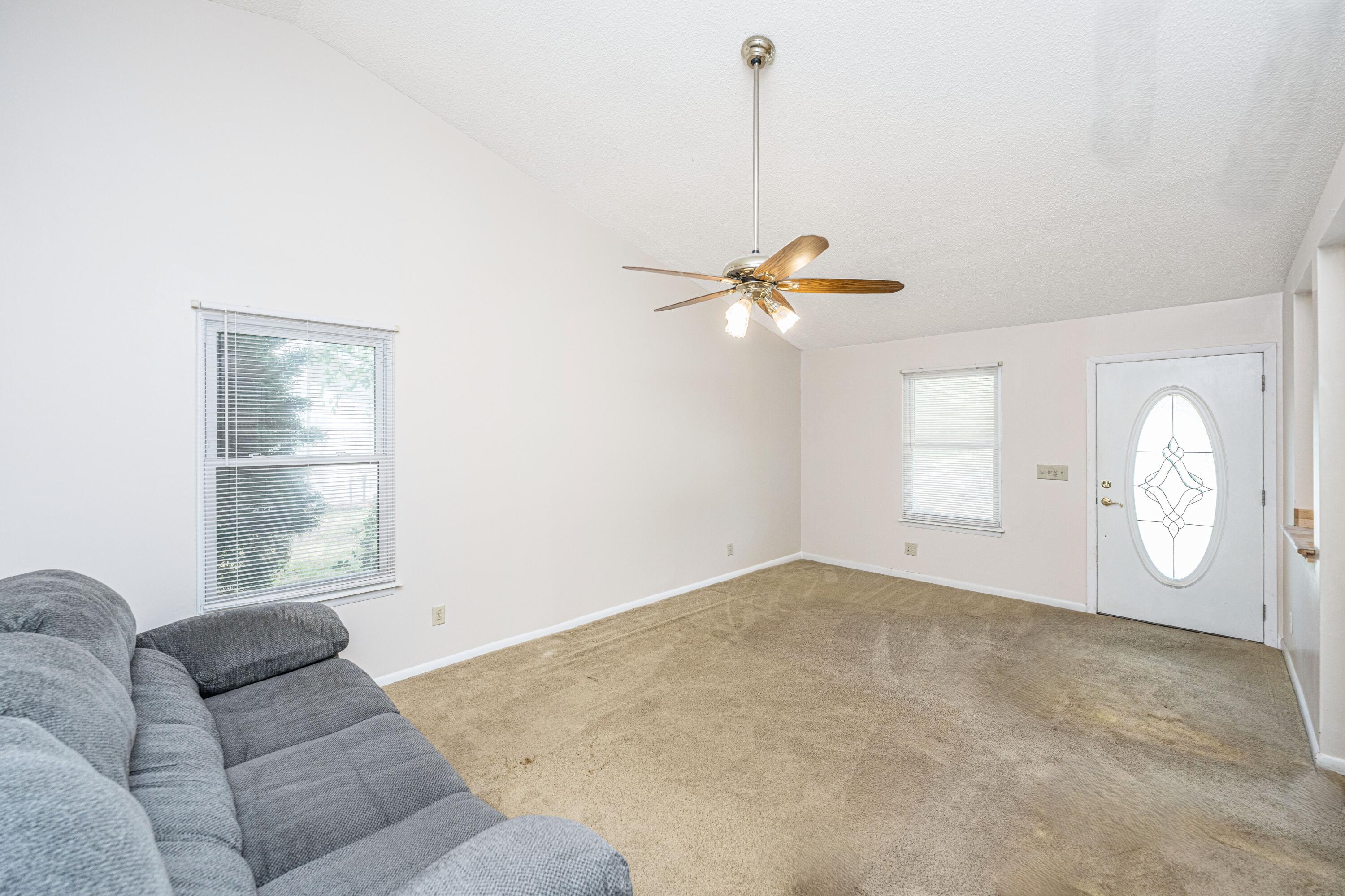 1029 Oakcrest Drive