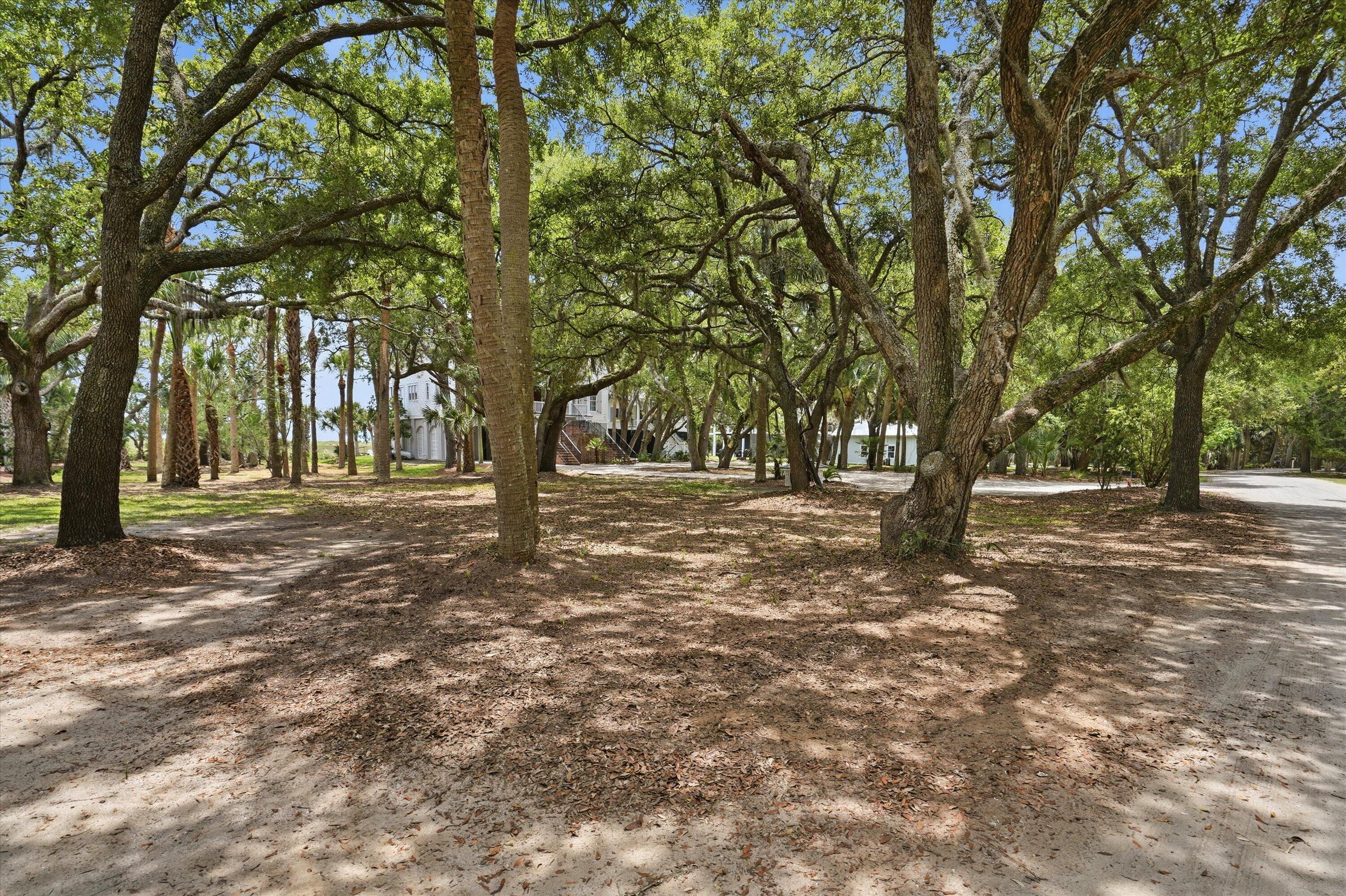 14 Hammocks Way