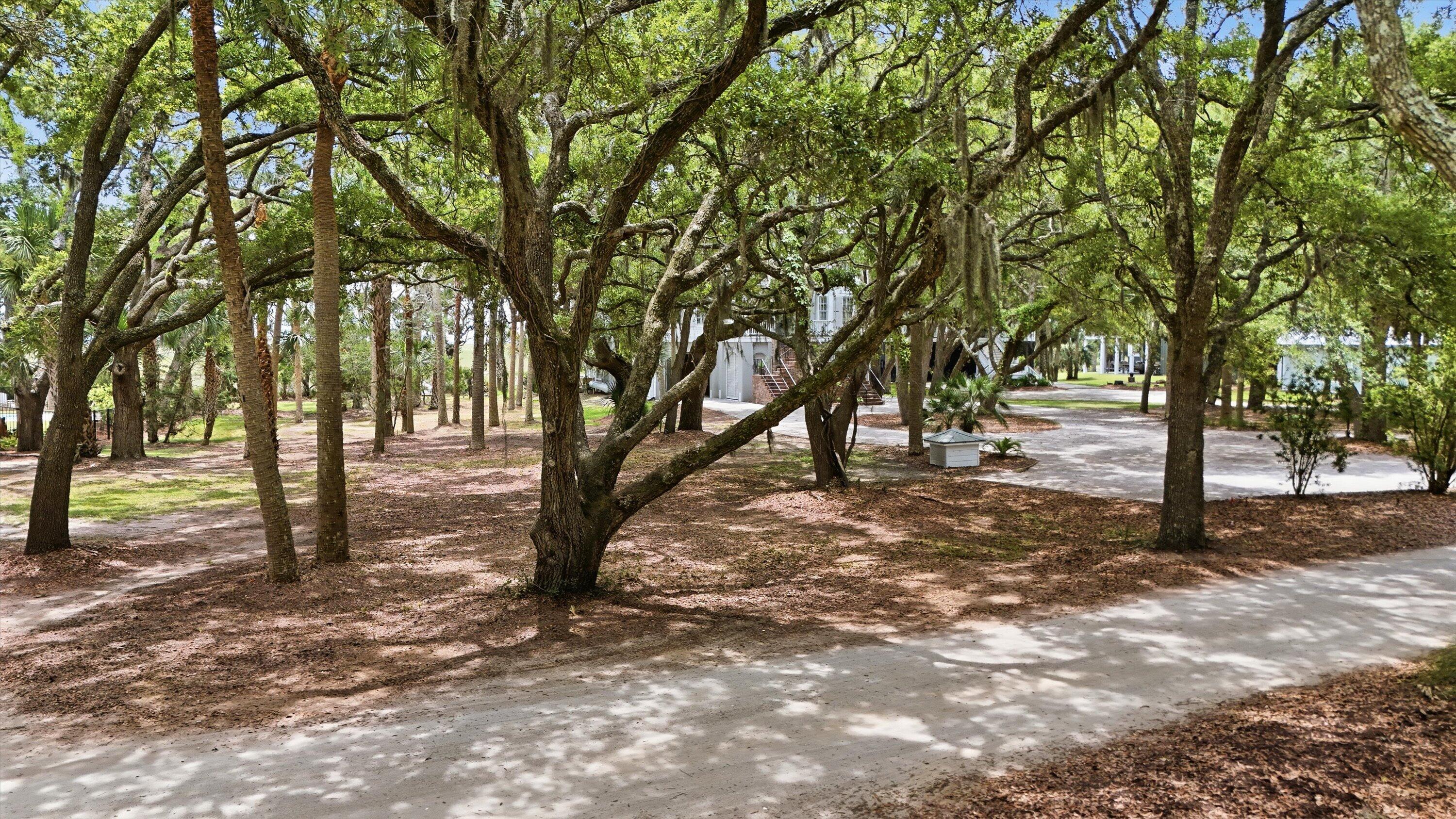 14 Hammocks Way