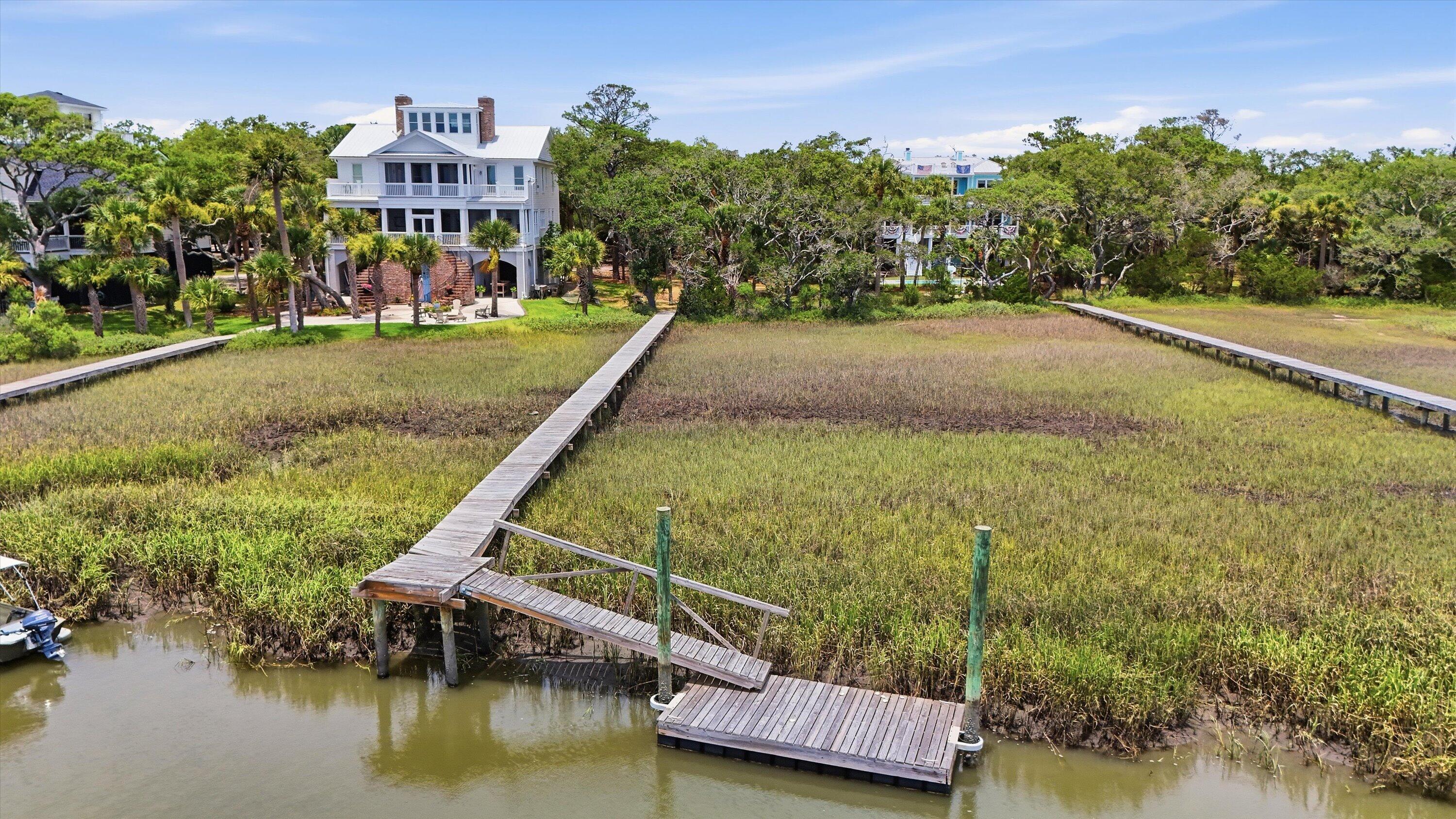 14 Hammocks Way