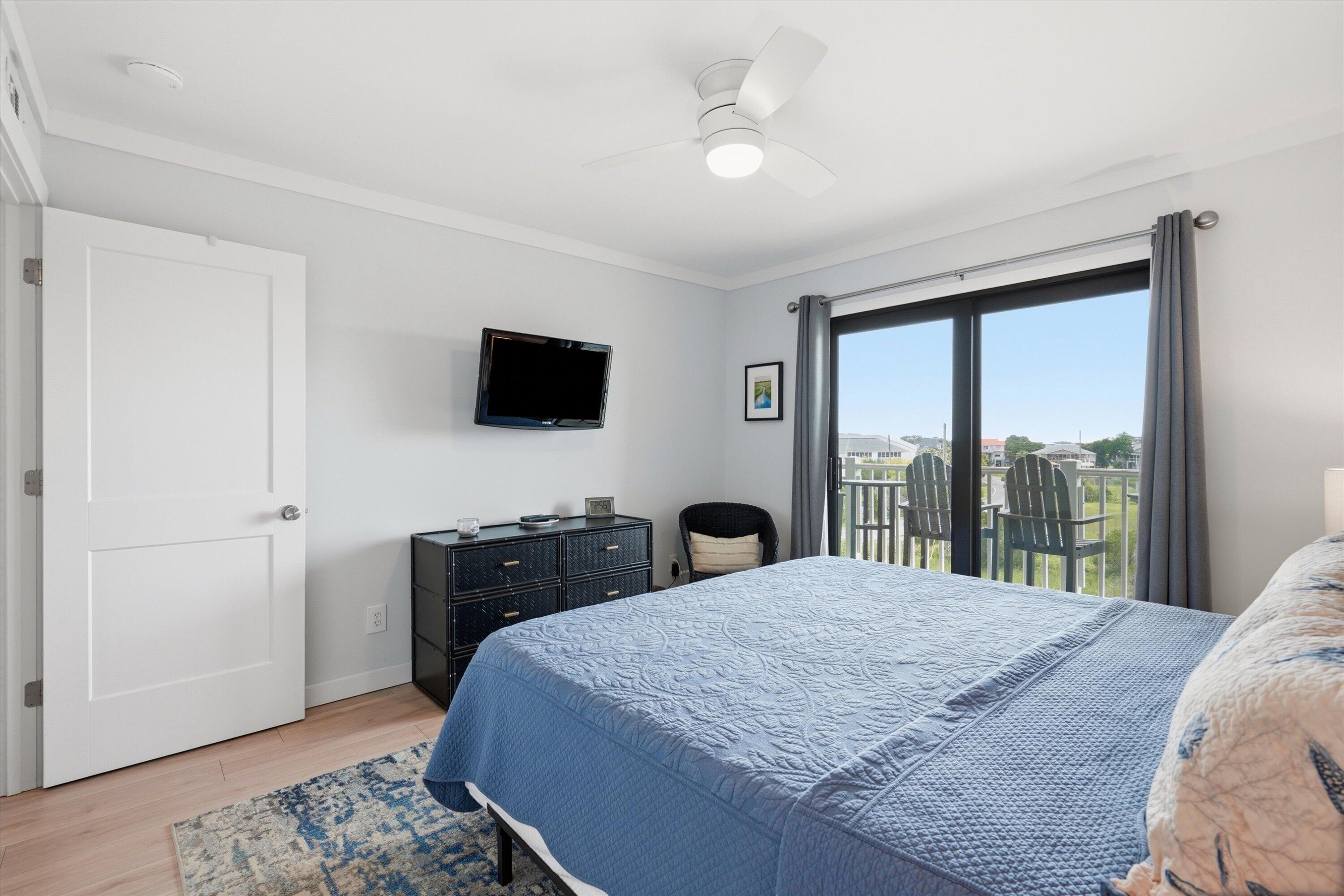 3701 Docksite Road # 304