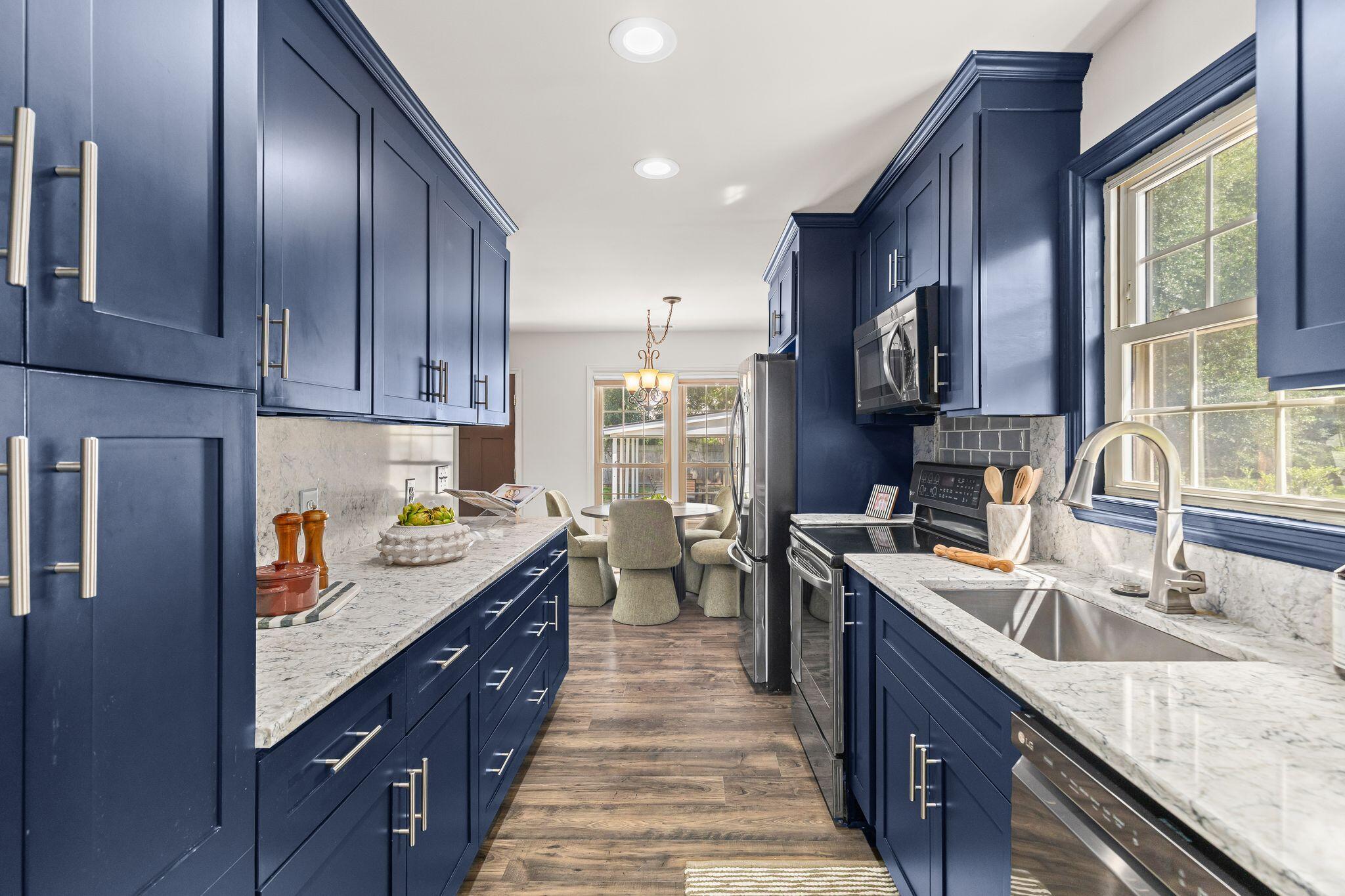 1115 Kentwood Circle