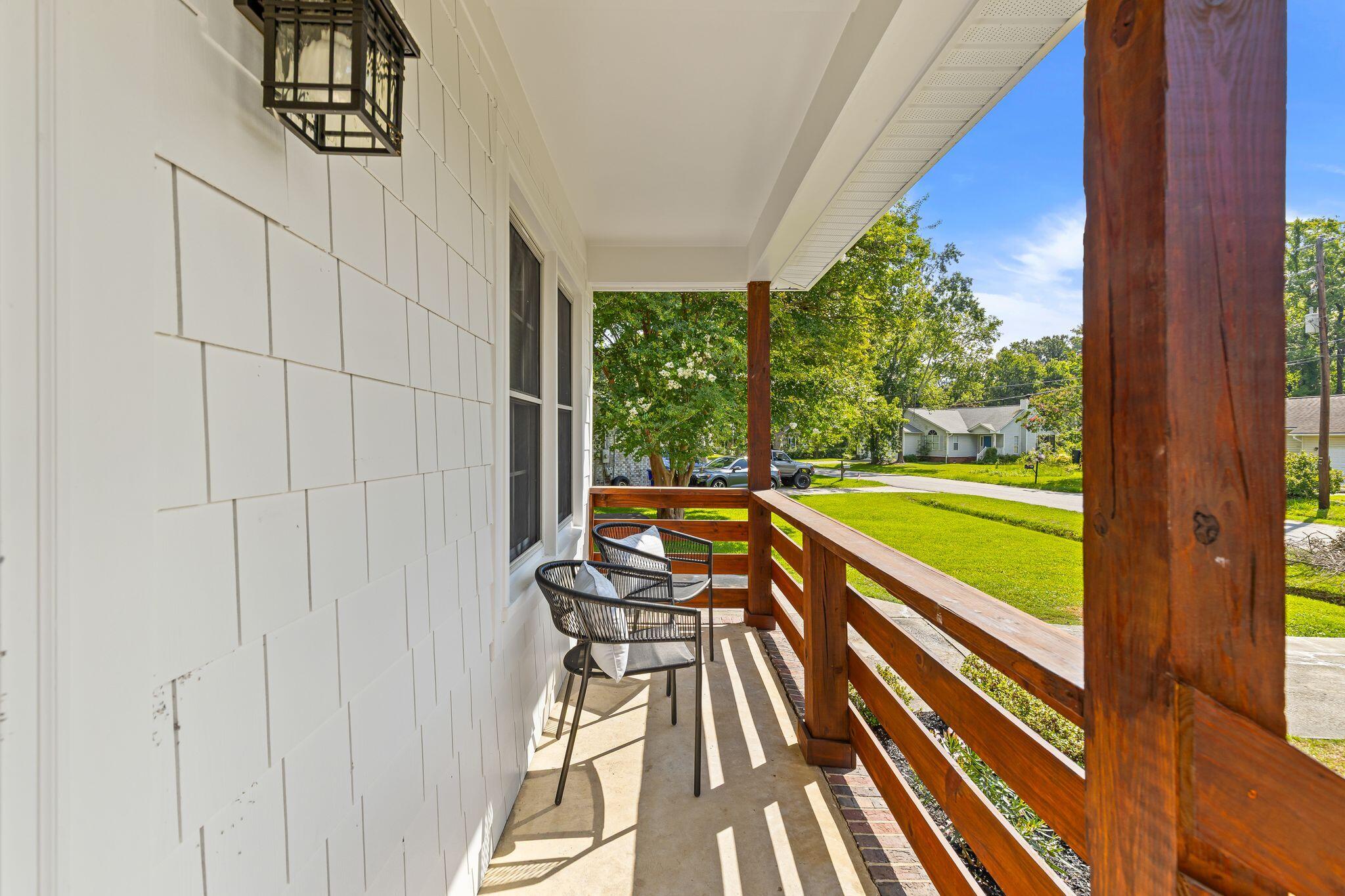 1115 Kentwood Circle
