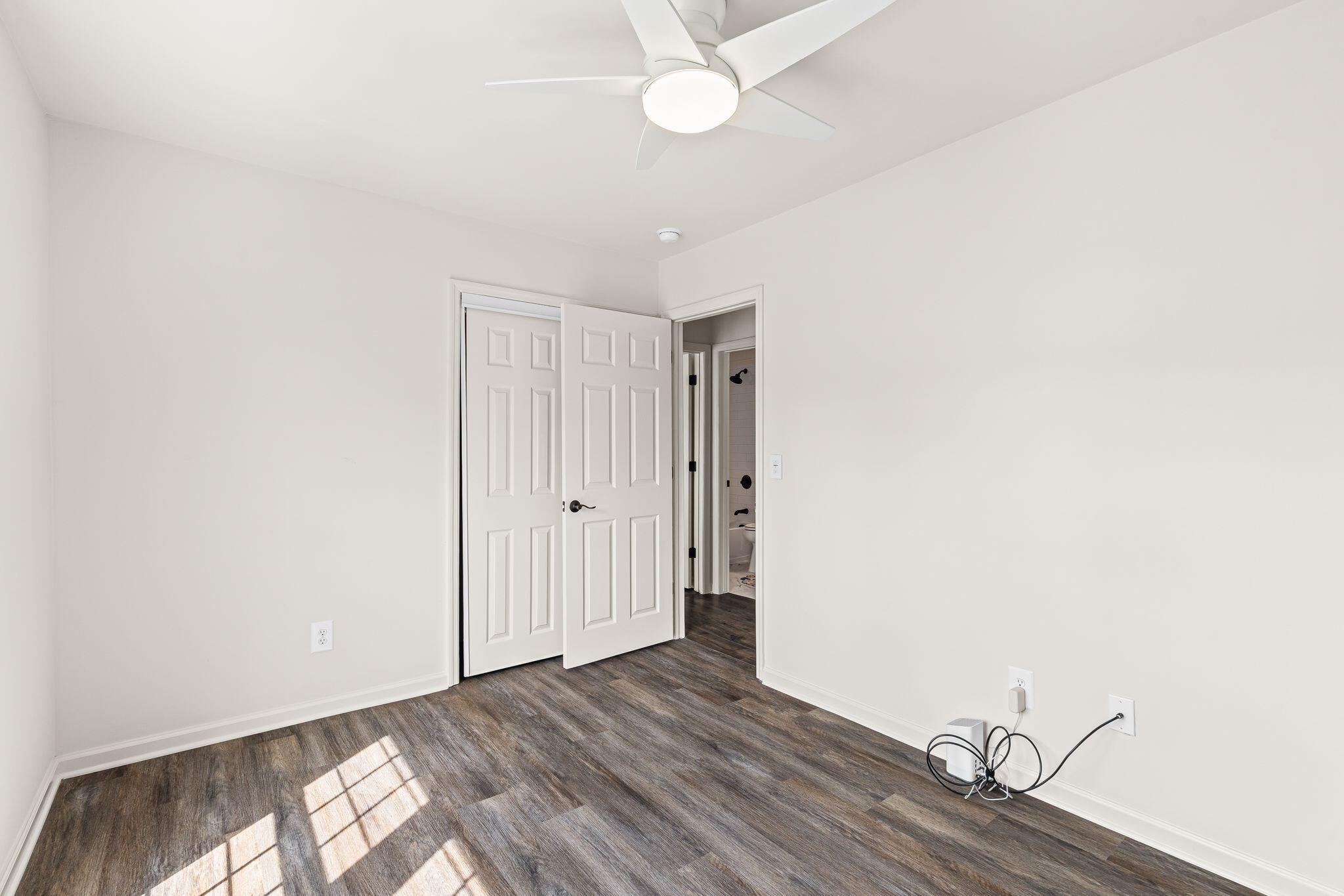 1115 Kentwood Circle