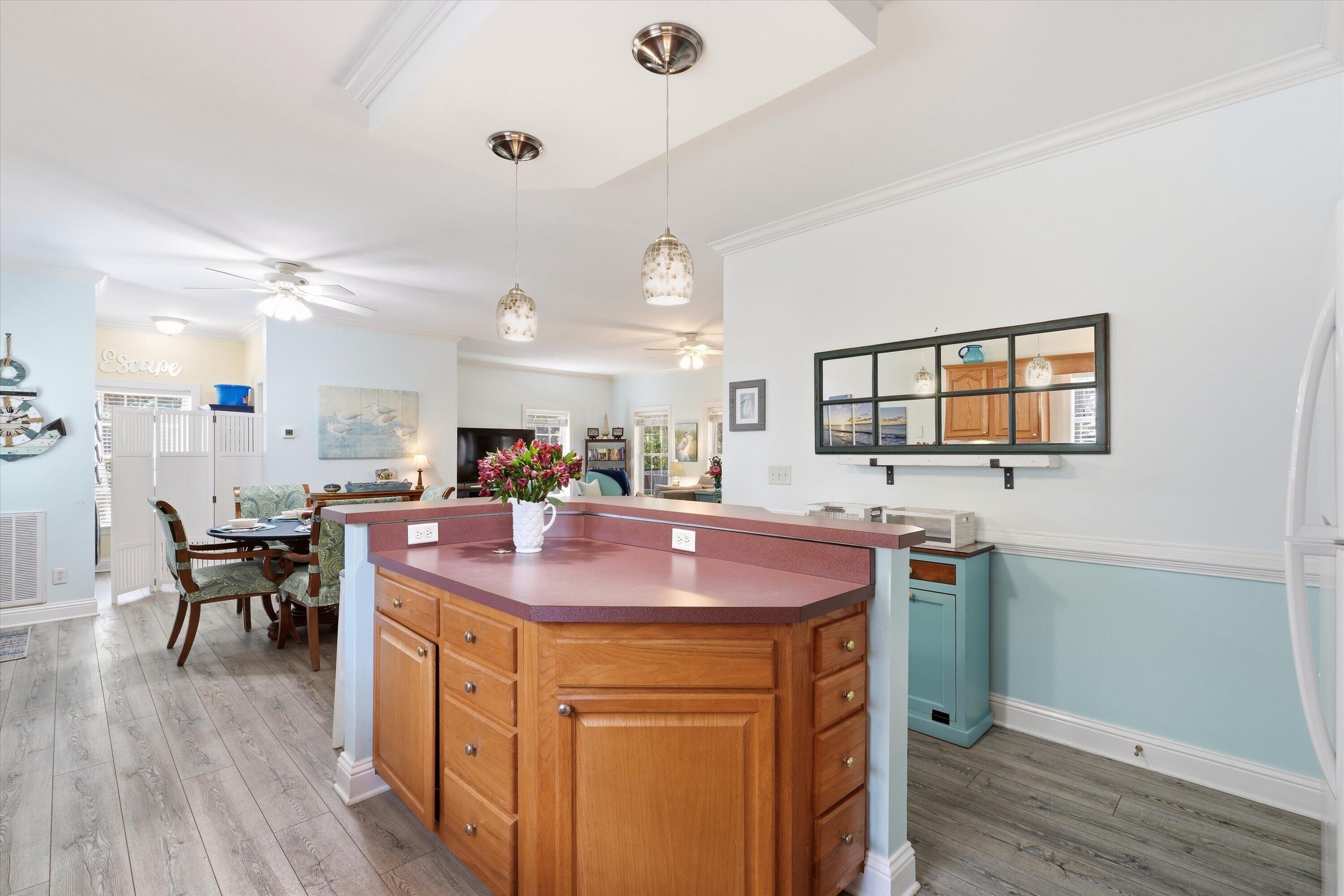 718 Sandpiper Ridge