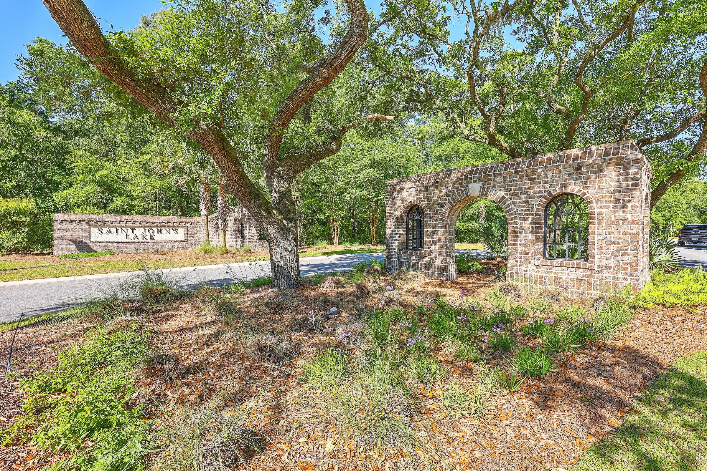 1044 Pigeon Point