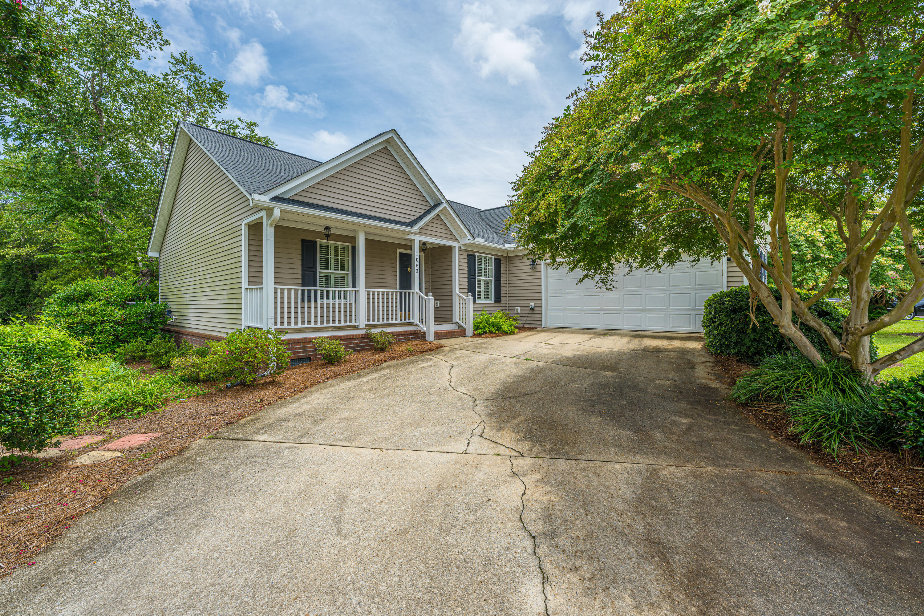 1083 Wayfarer Lane