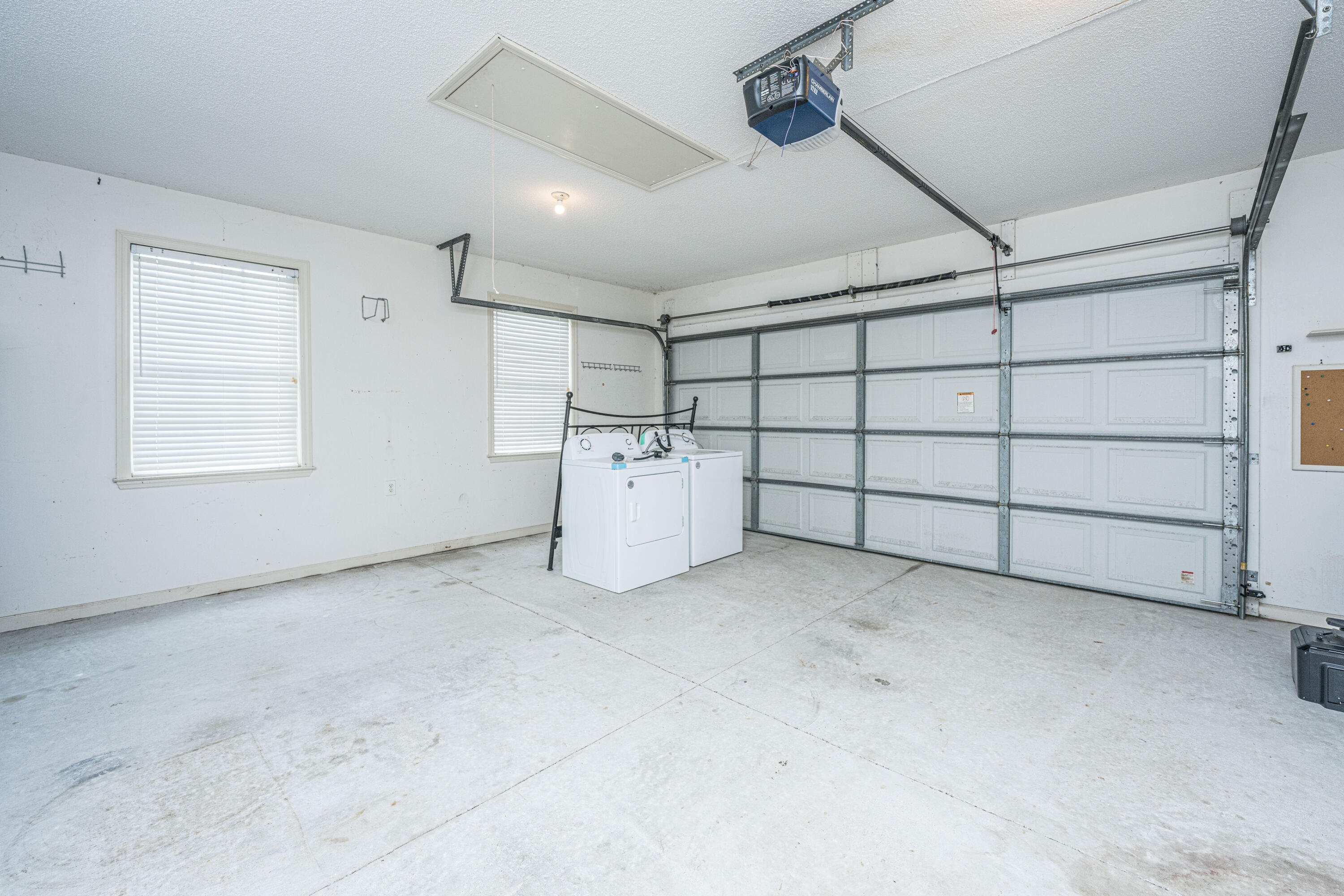 1083 Wayfarer Lane