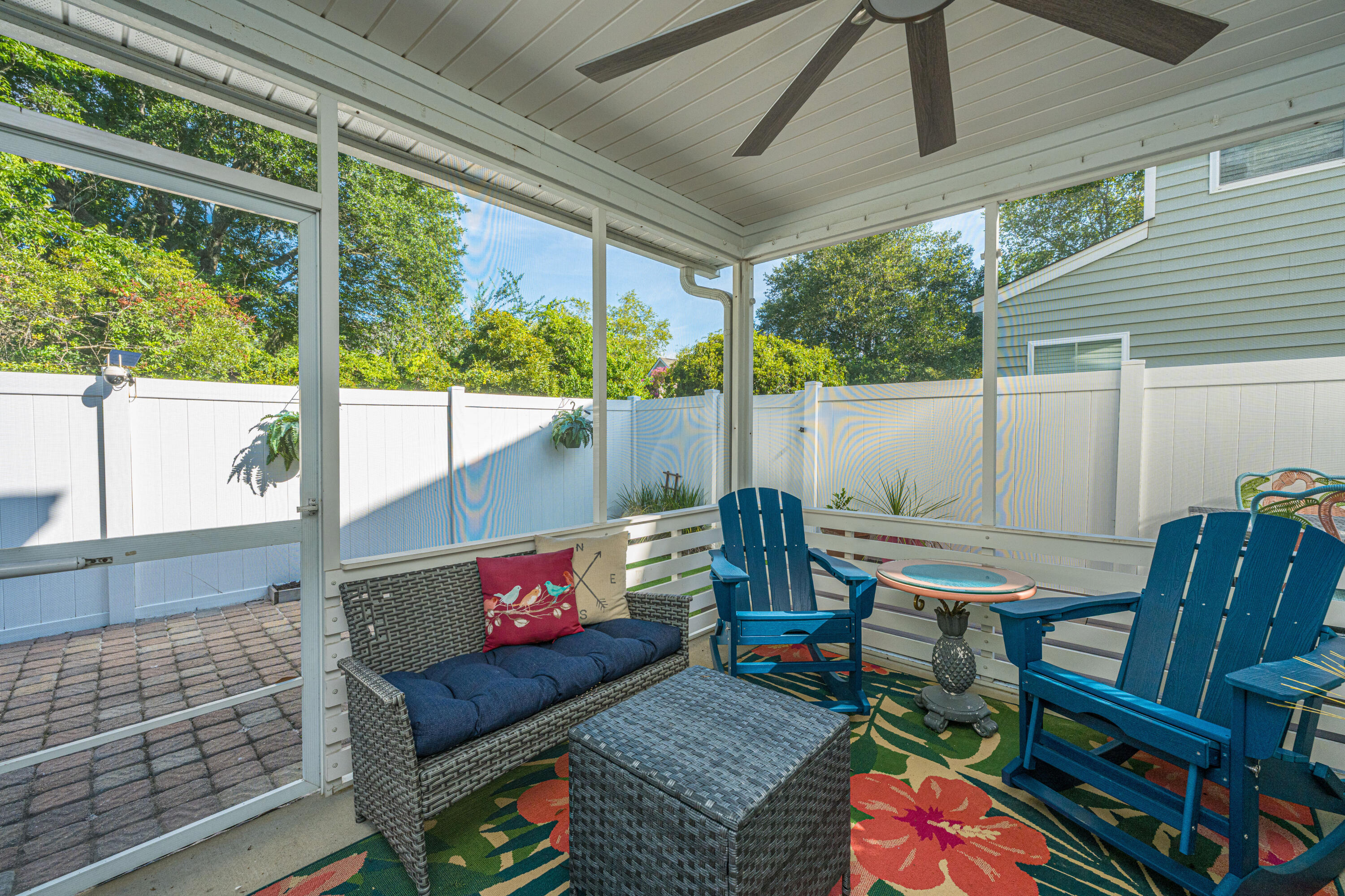 1113 Santa Elena Way