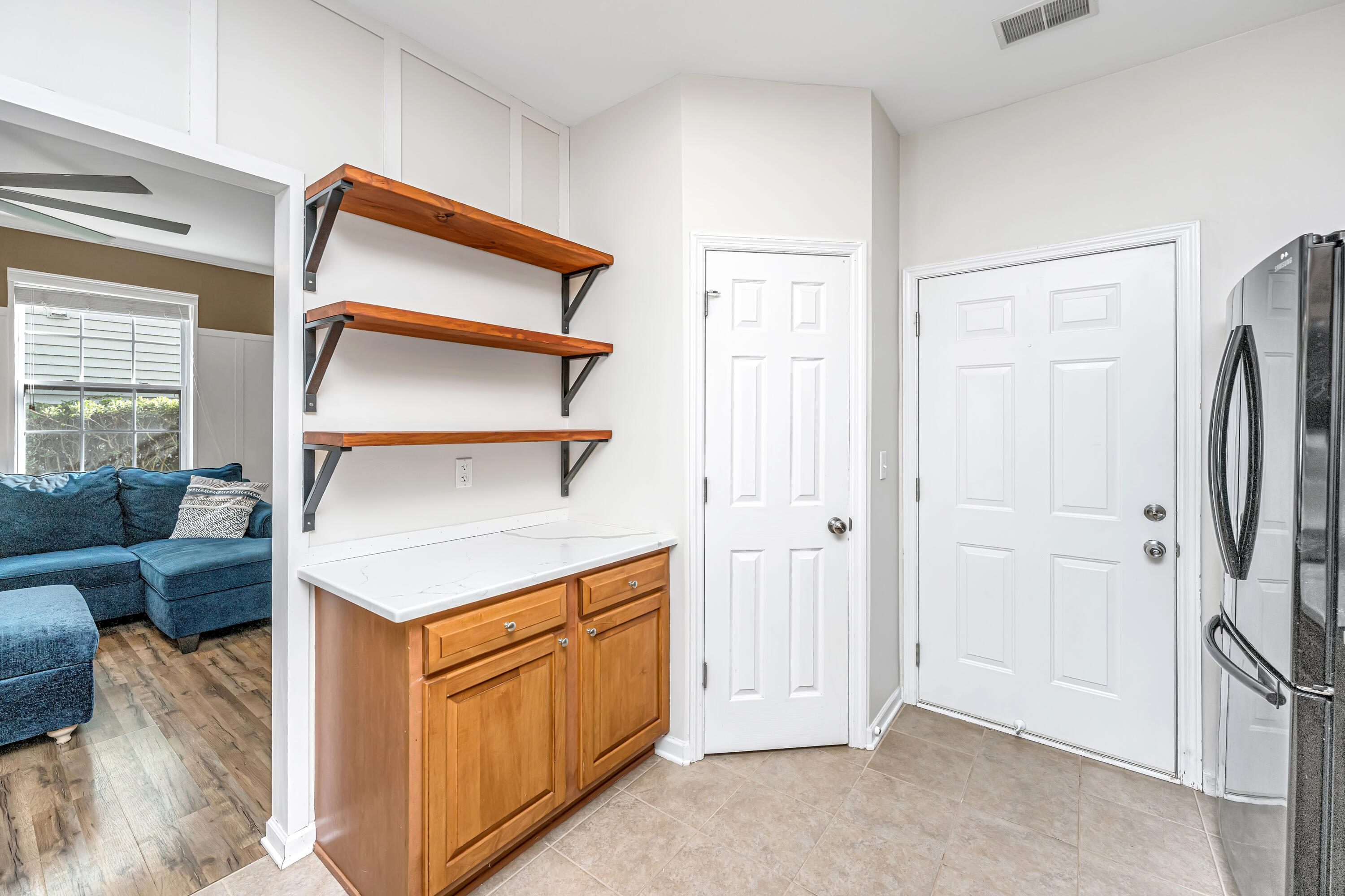 1113 Santa Elena Way