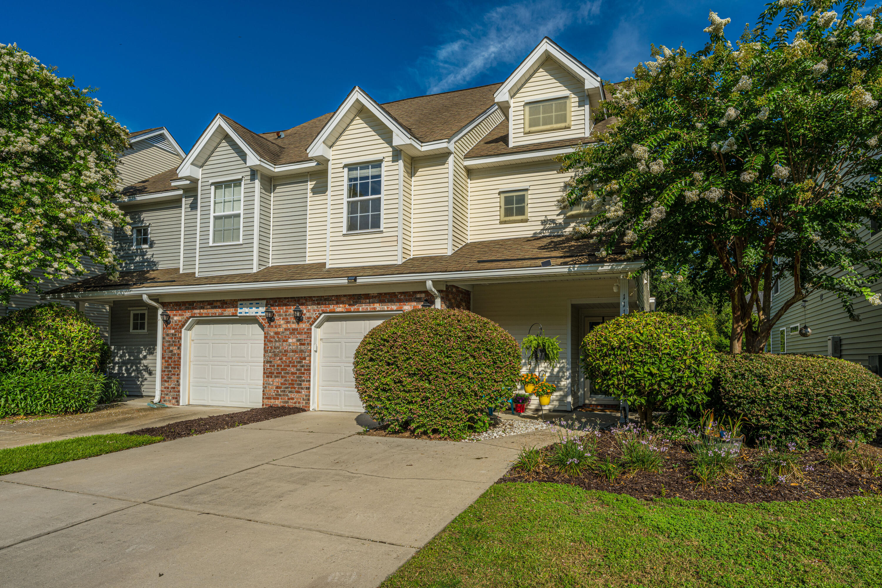 1113 Santa Elena Way