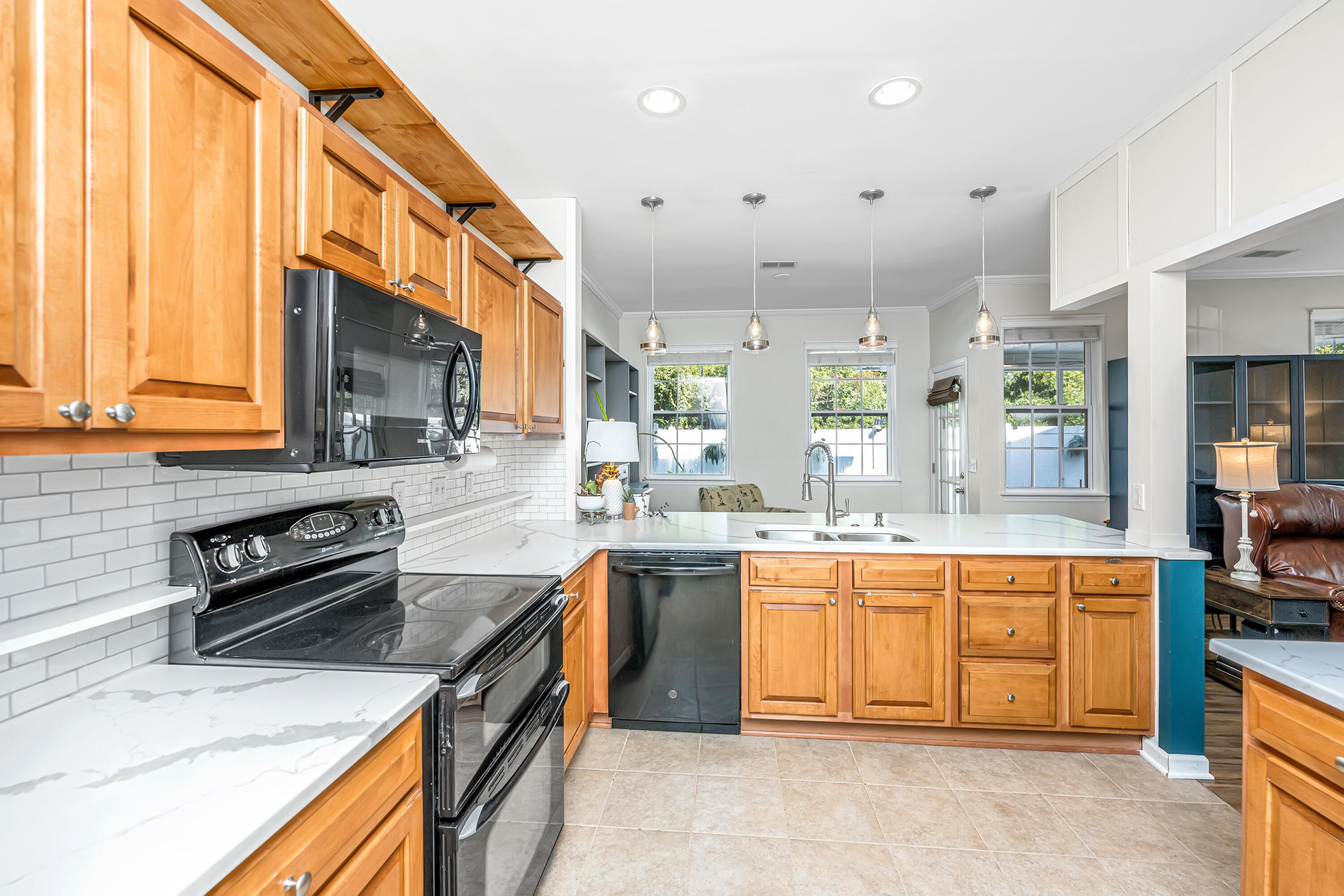 1113 Santa Elena Way