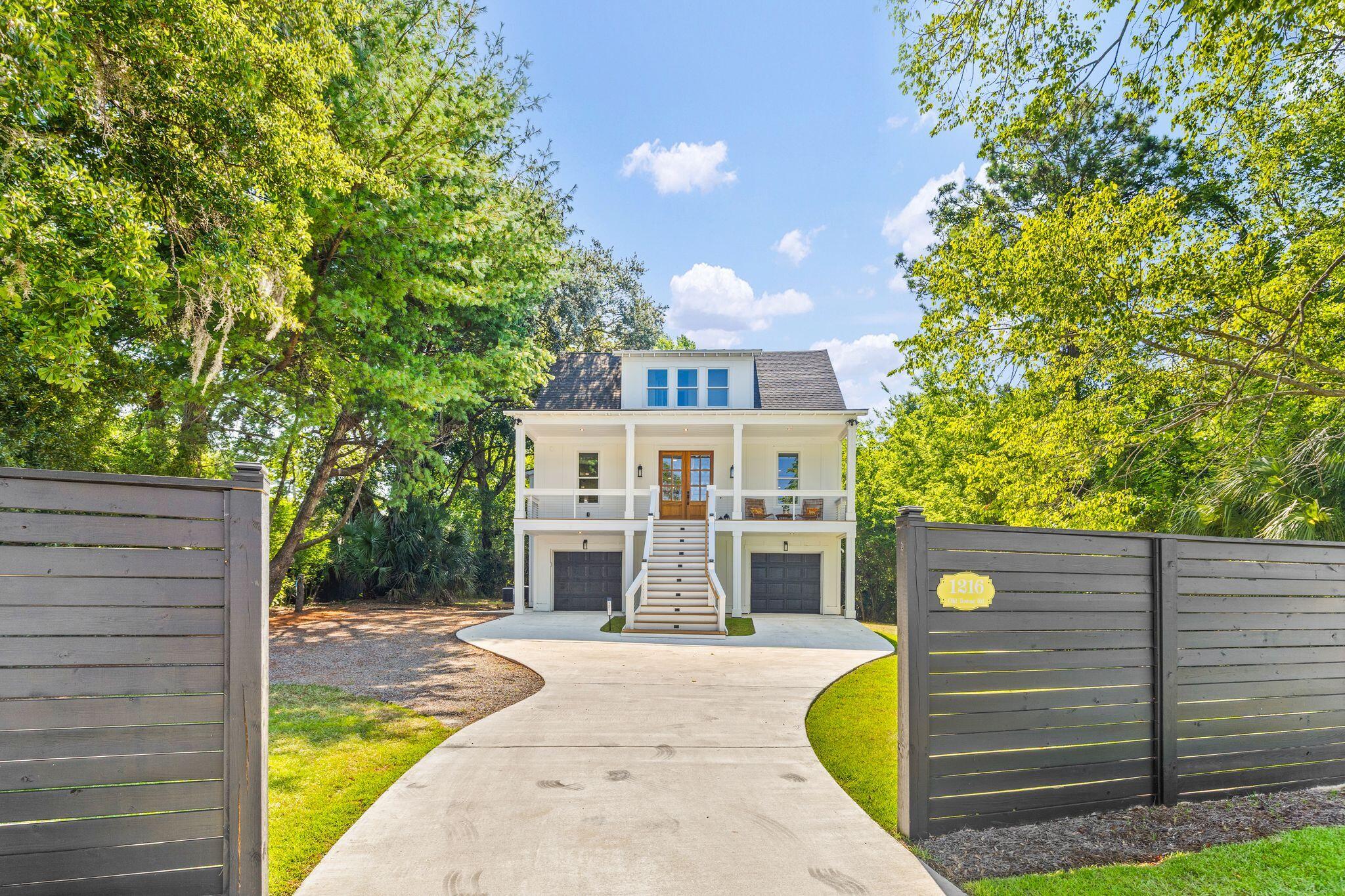 1216 Old Towne Road