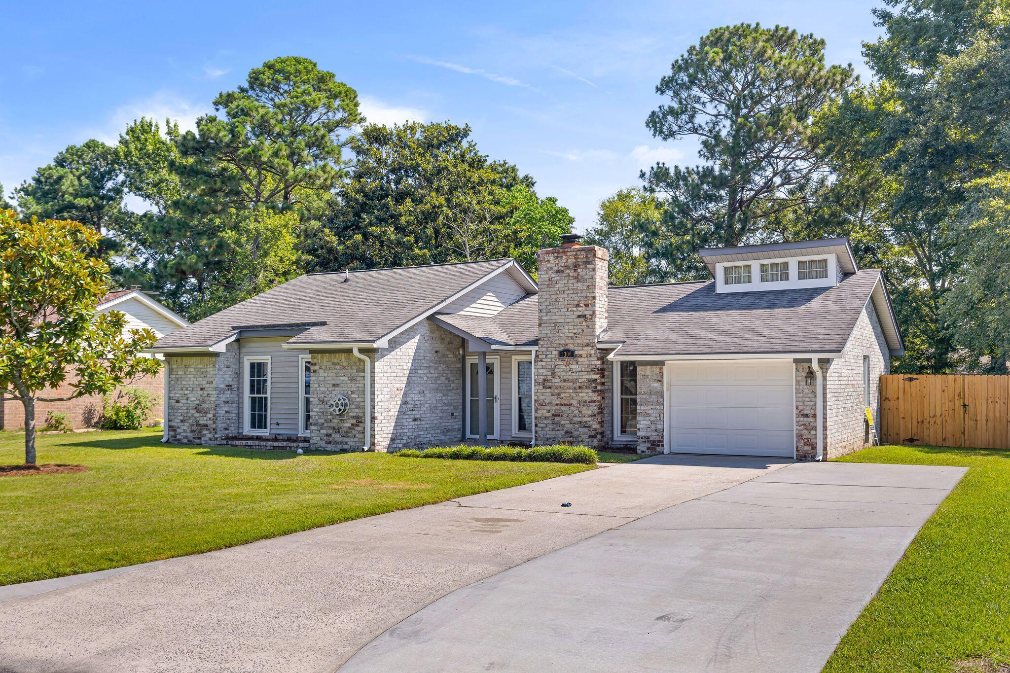 1304 Hampton Drive