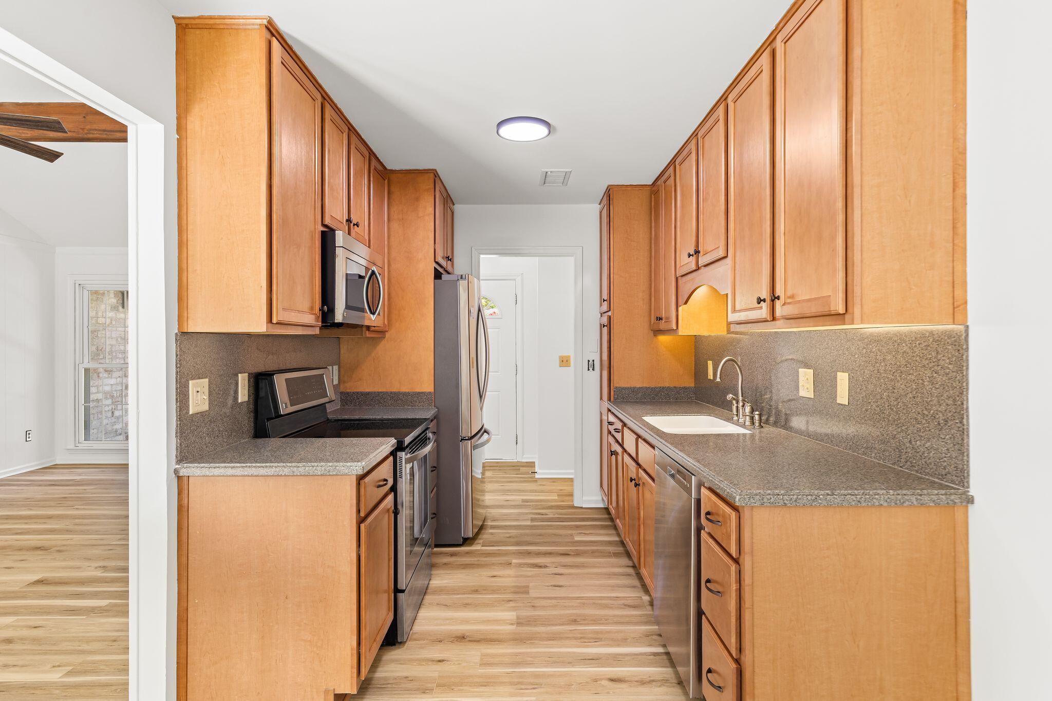 1304 Hampton Drive