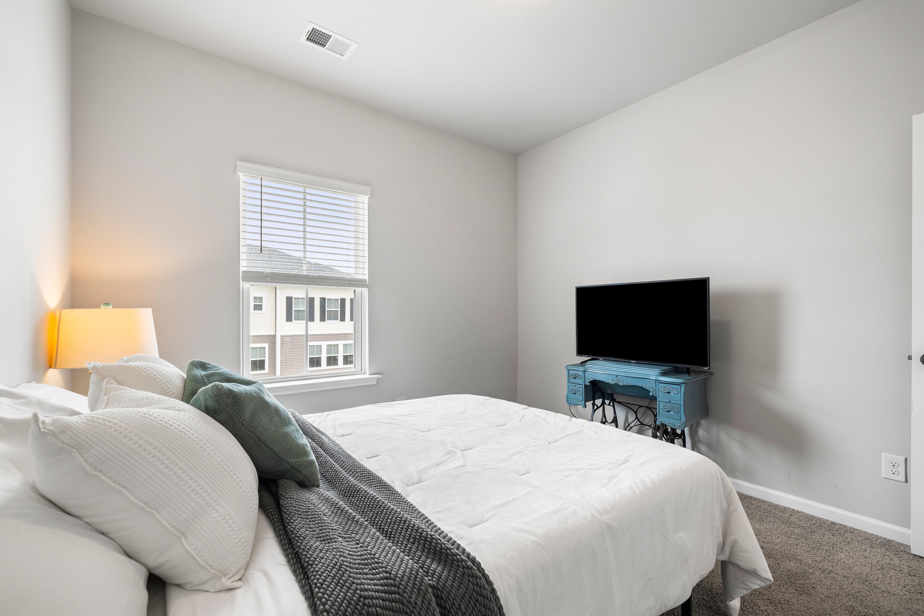 582 Mclernon Trace