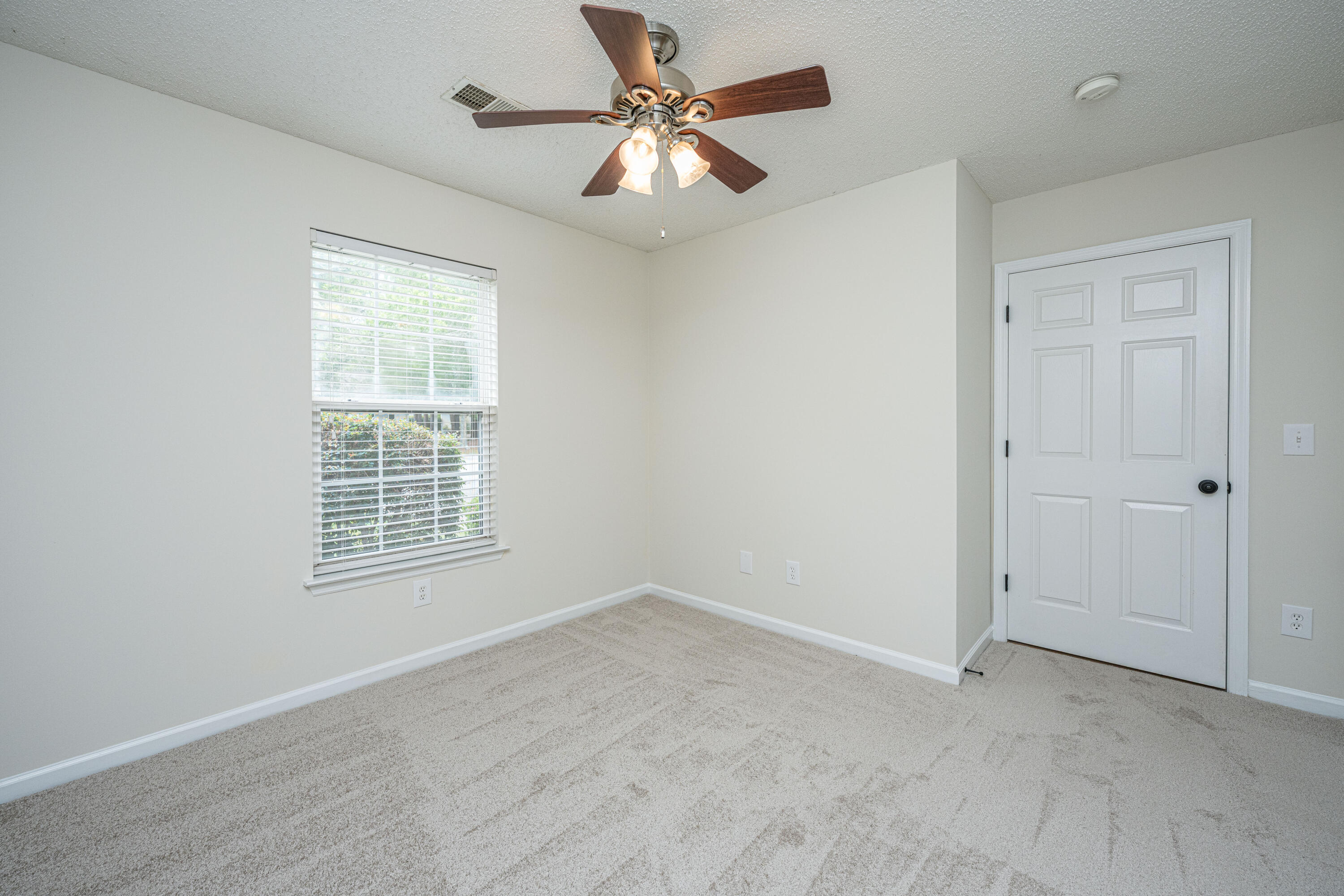 1523 Blaze Lane