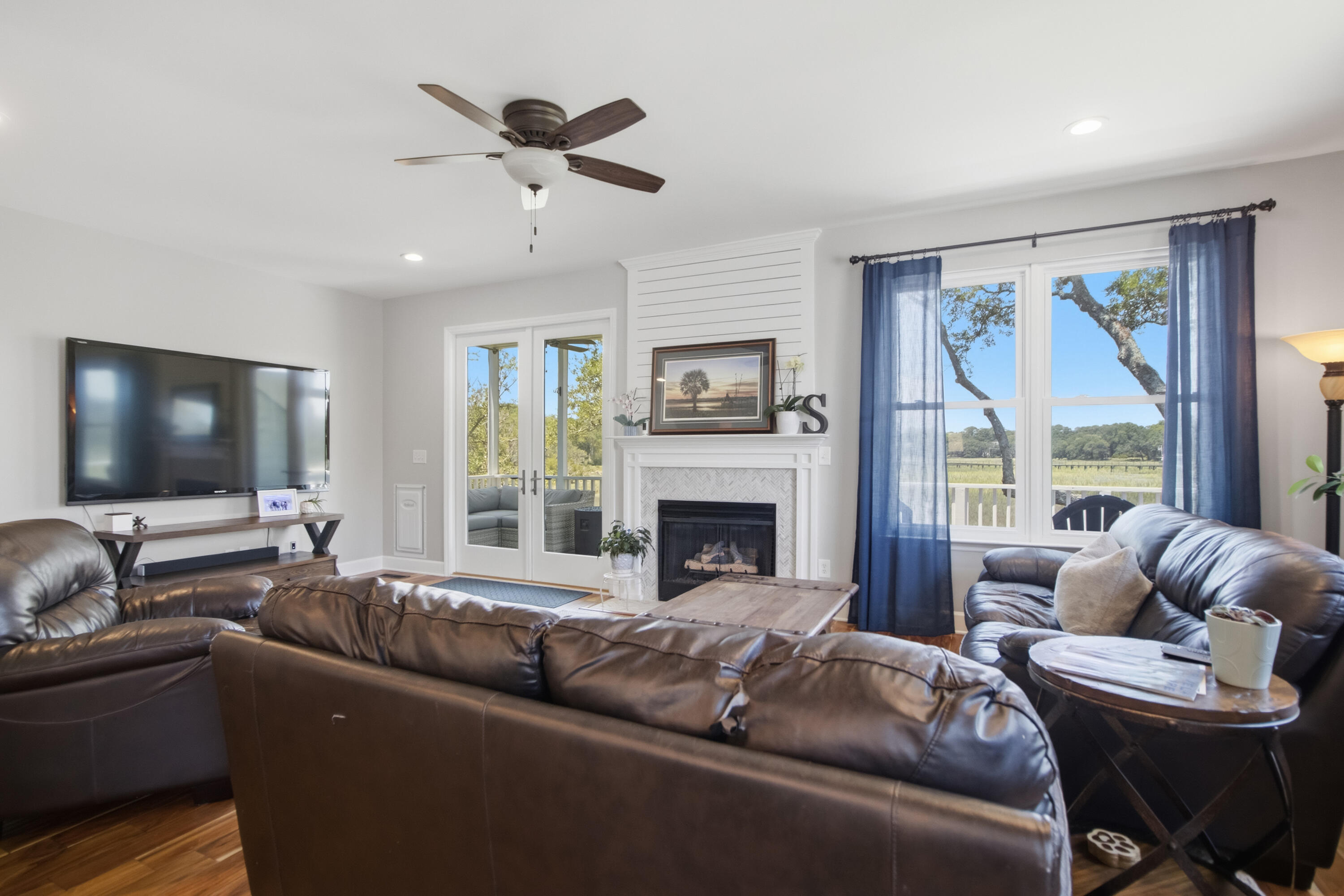 1463 Harborsun Drive