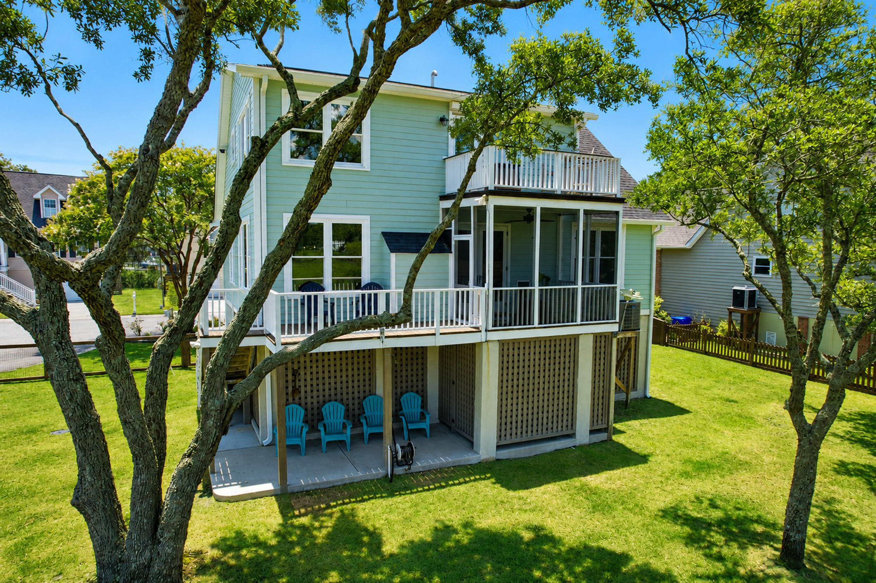 1463 Harborsun Drive