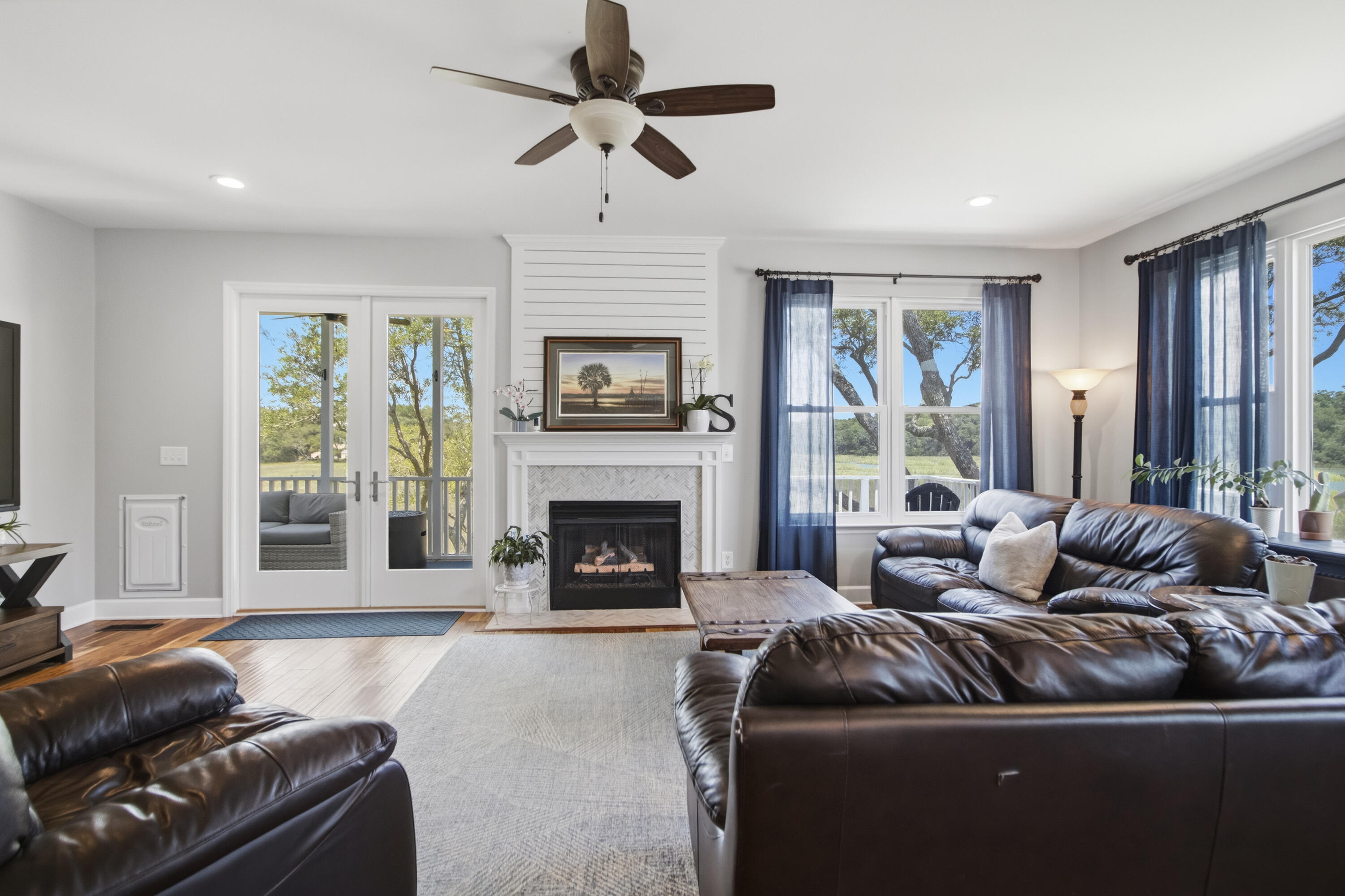 1463 Harborsun Drive