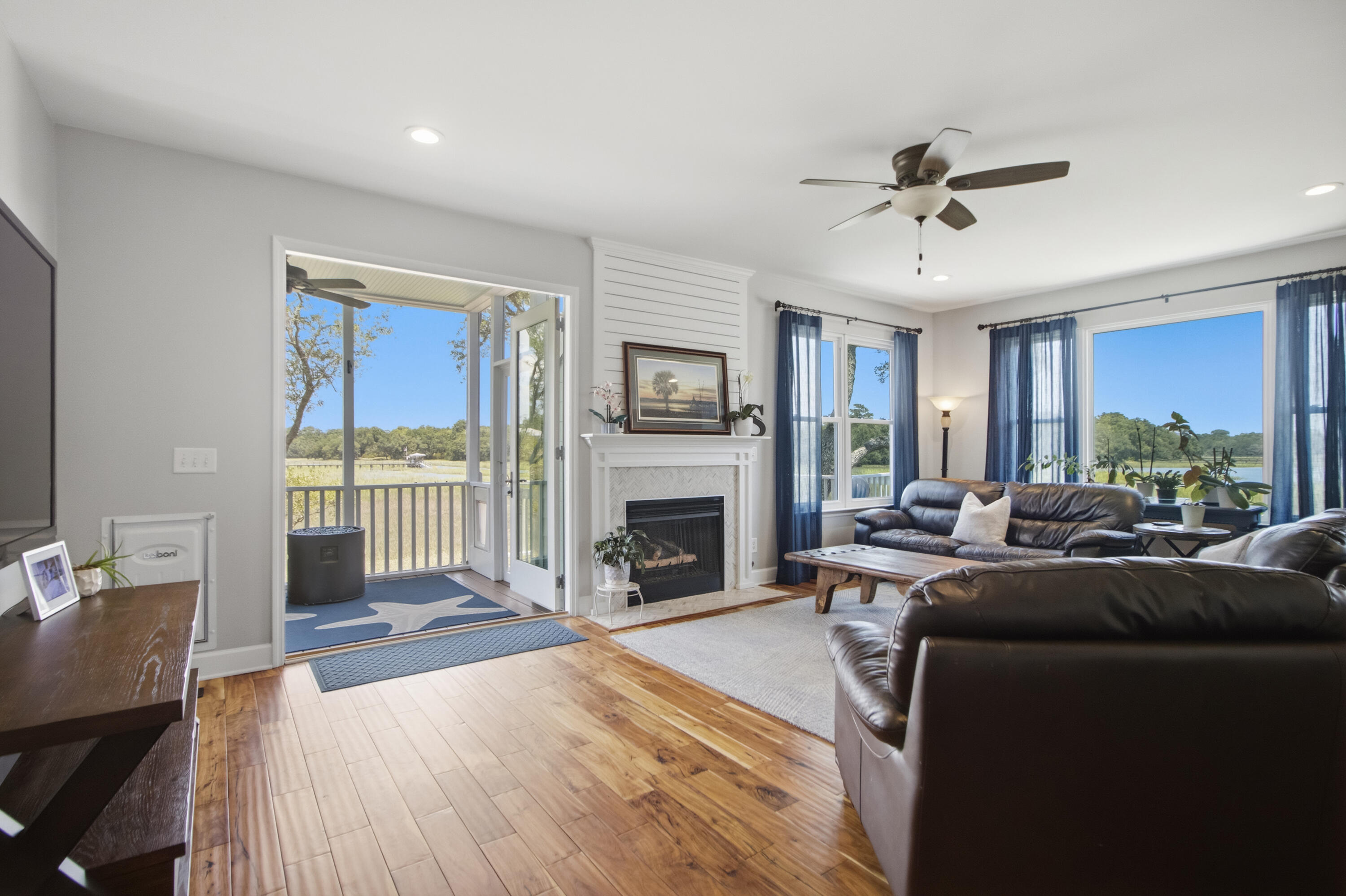 1463 Harborsun Drive