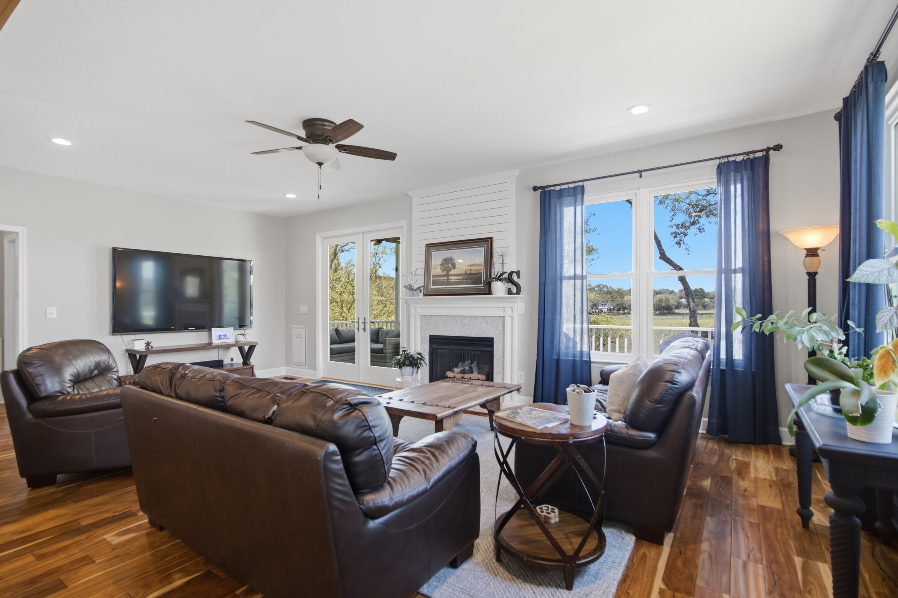 1463 Harborsun Drive