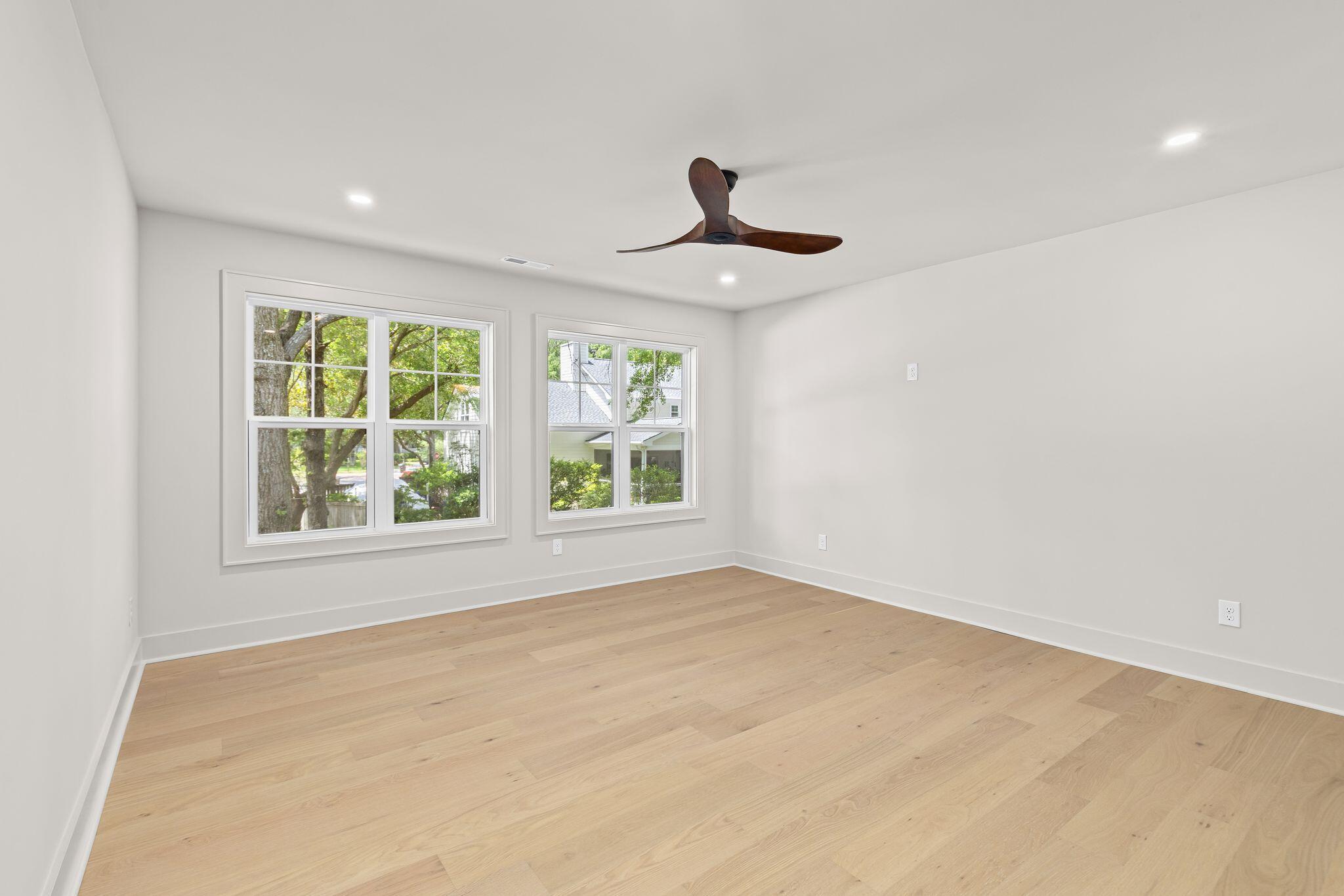 1134 Greenview Lane