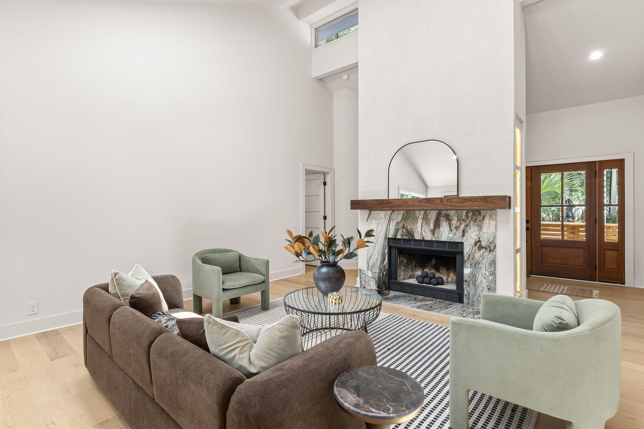 1134 Greenview Lane