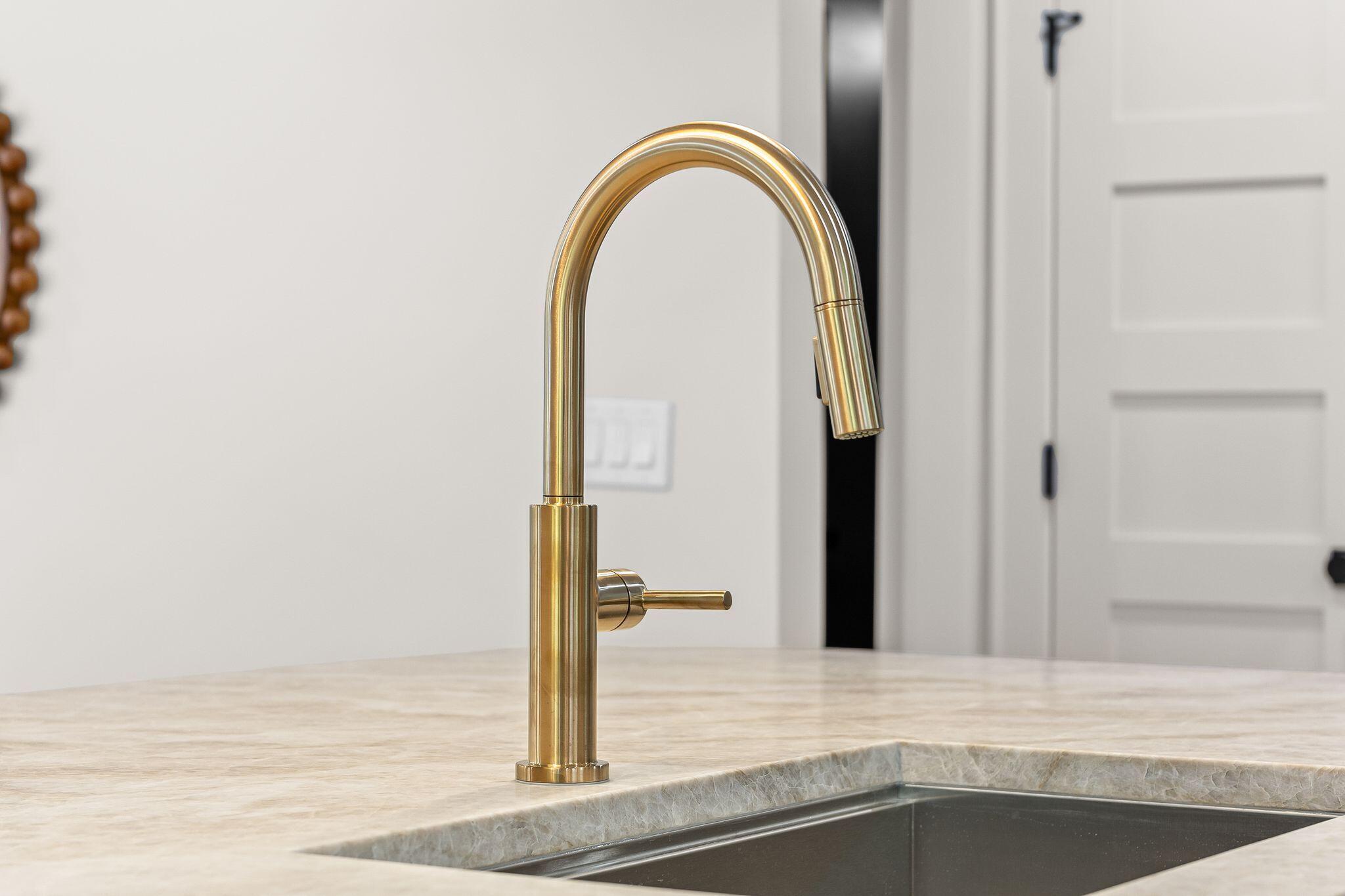1134 Greenview Lane