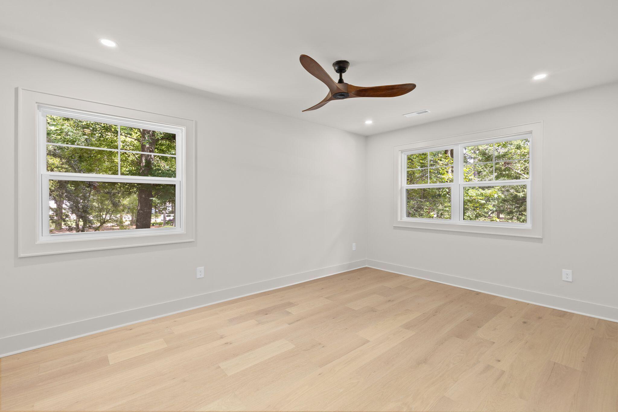 1134 Greenview Lane
