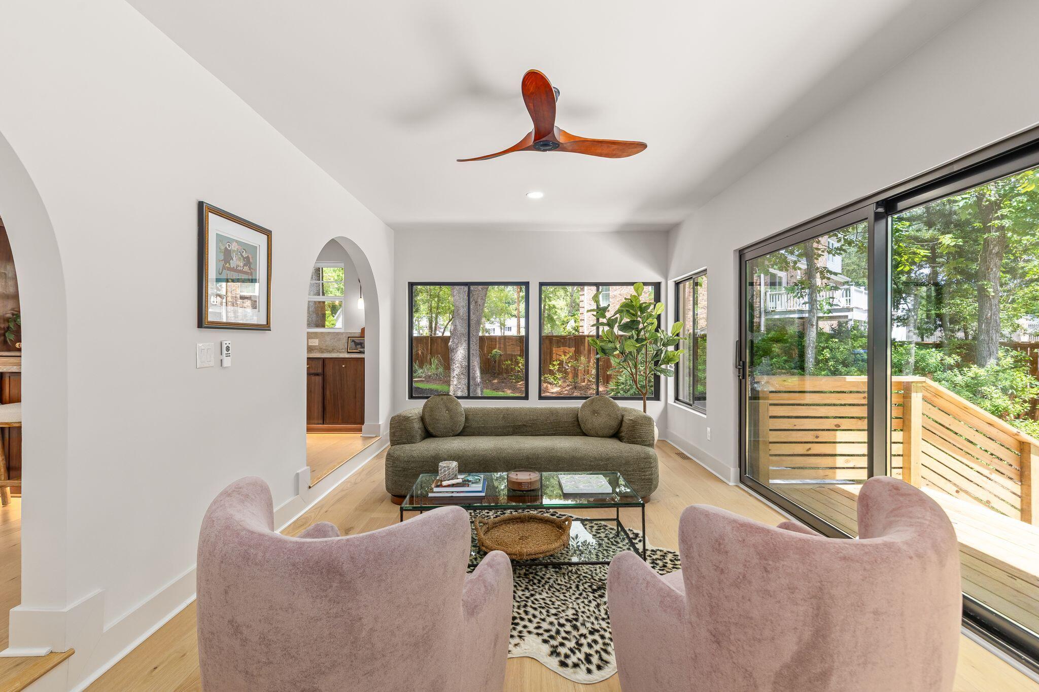 1134 Greenview Lane