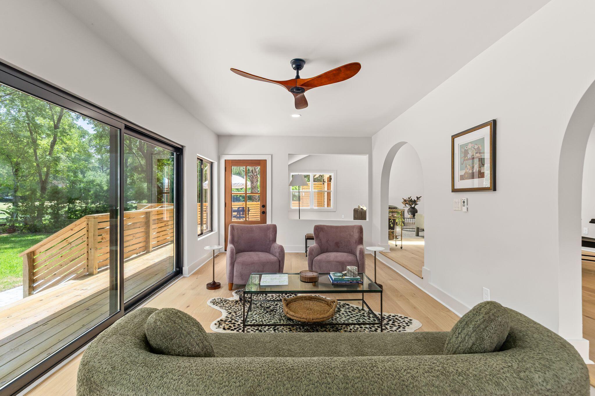 1134 Greenview Lane