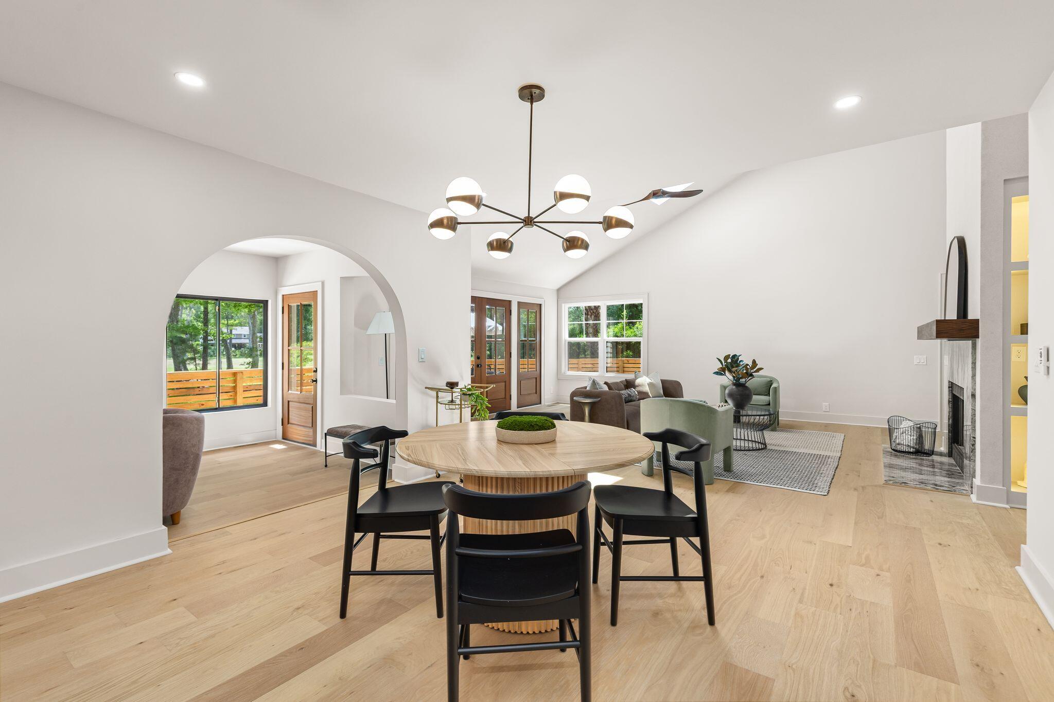 1134 Greenview Lane