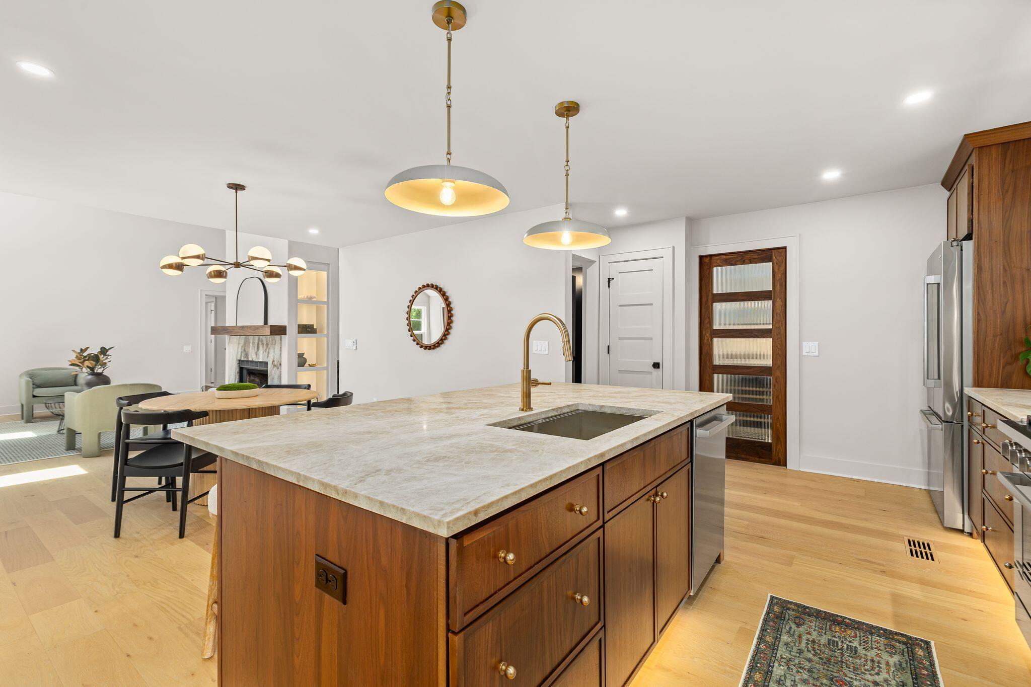1134 Greenview Lane