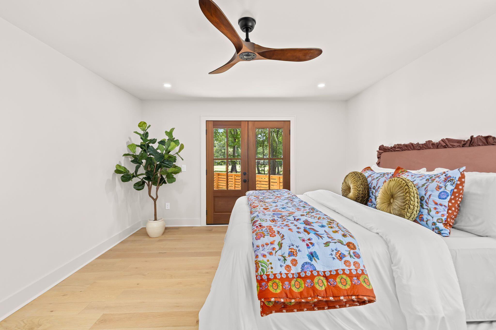 1134 Greenview Lane