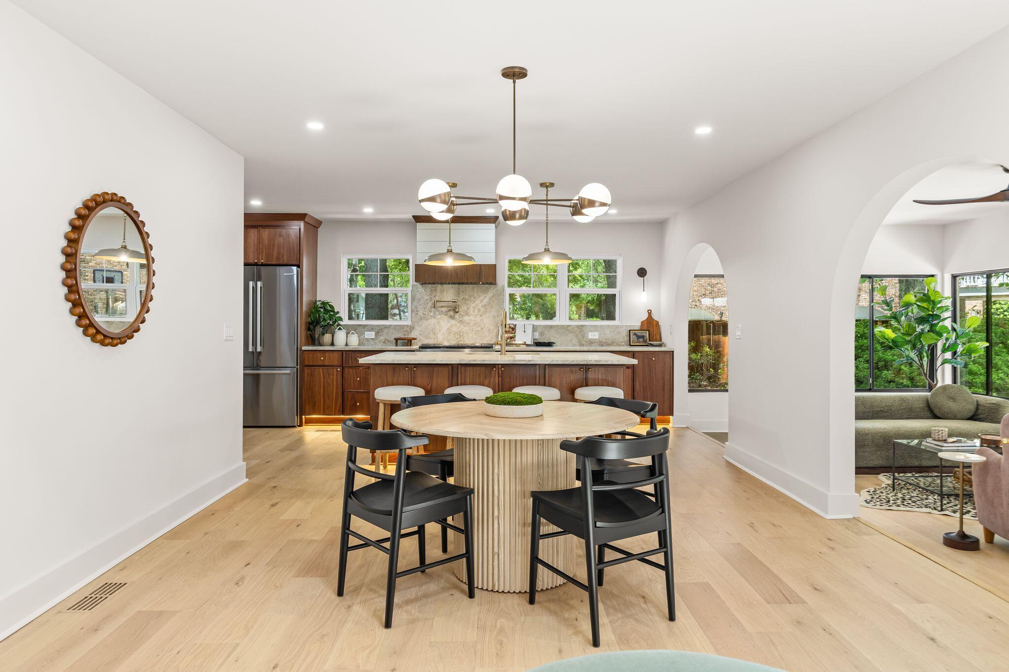1134 Greenview Lane
