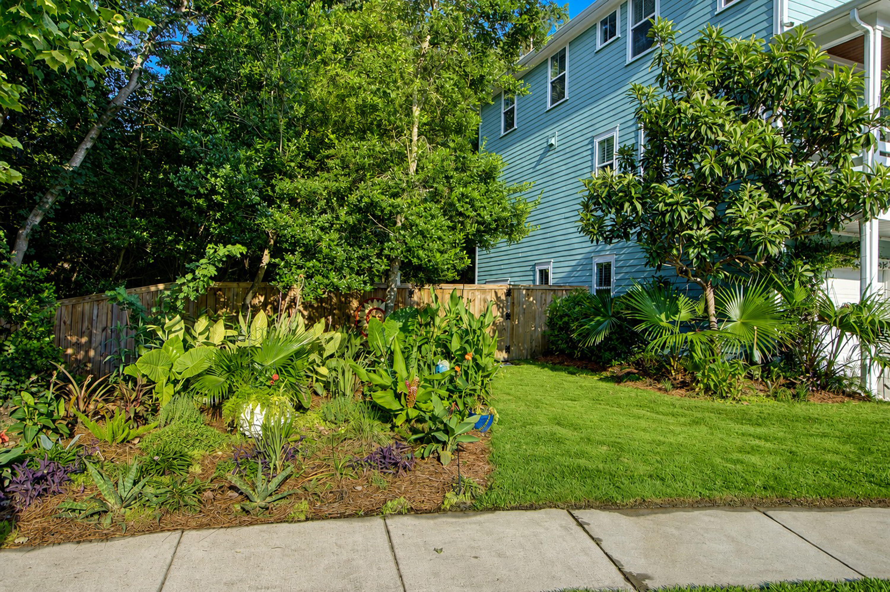 5138 Hyde Park Village Lane