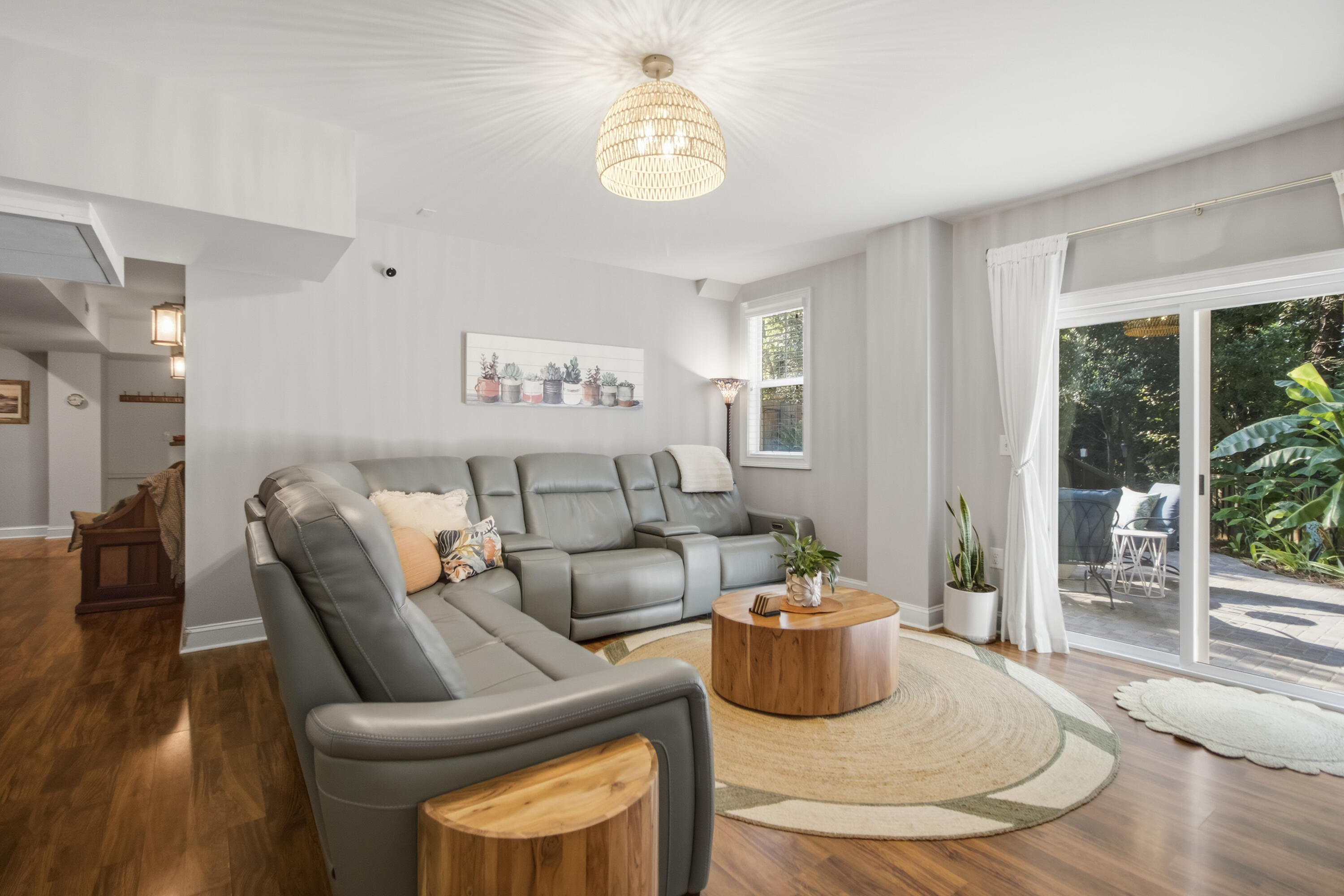 5138 Hyde Park Village Lane